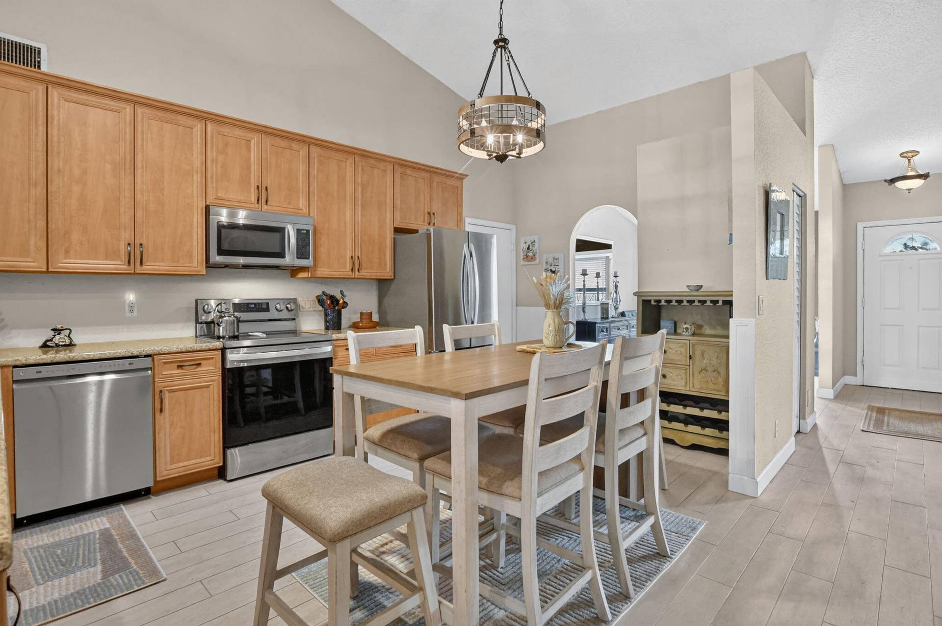 16-11241 Coral Reef Kitchen