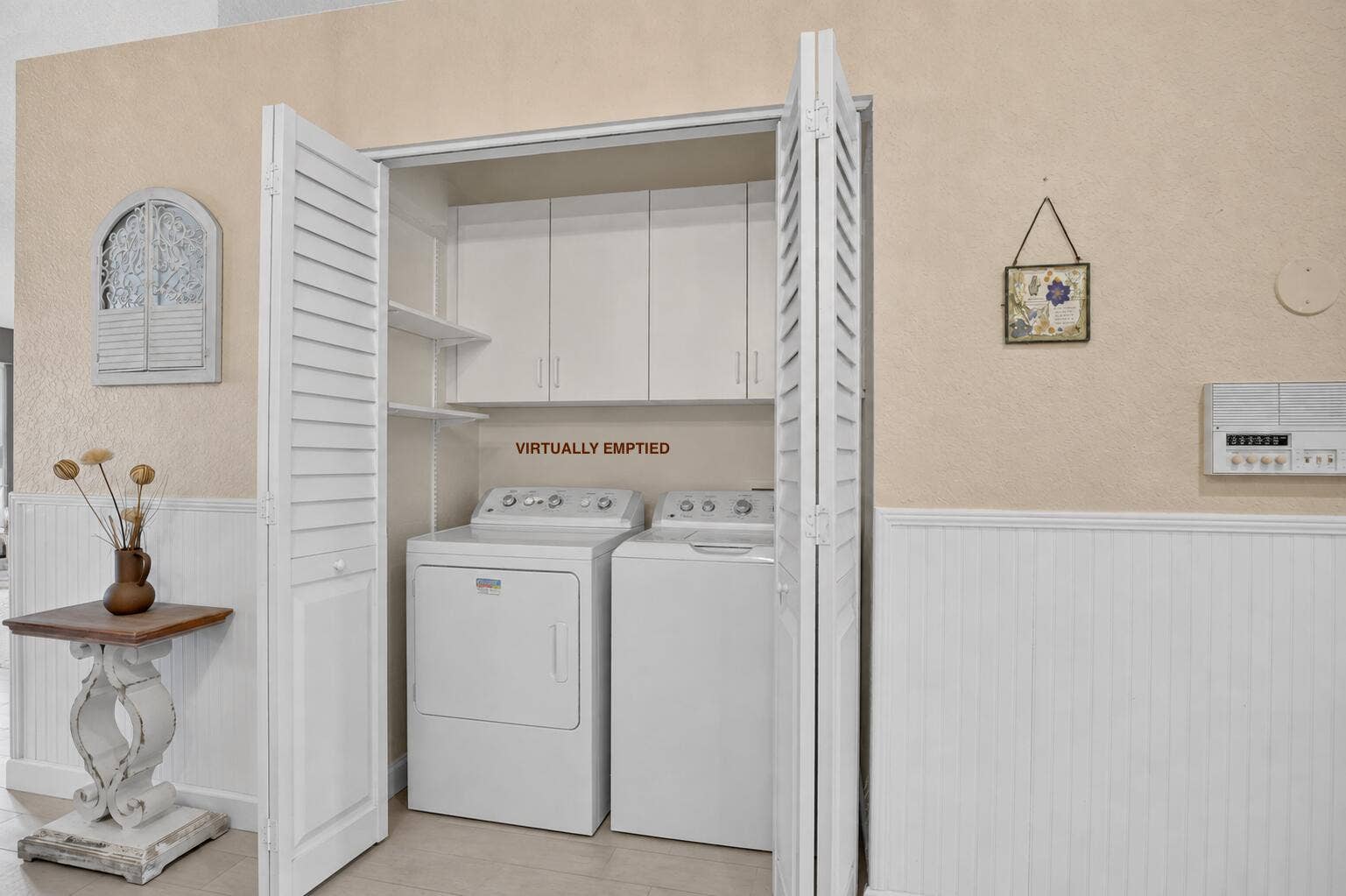 45- 11241 Coral Reef Laundry Closet
