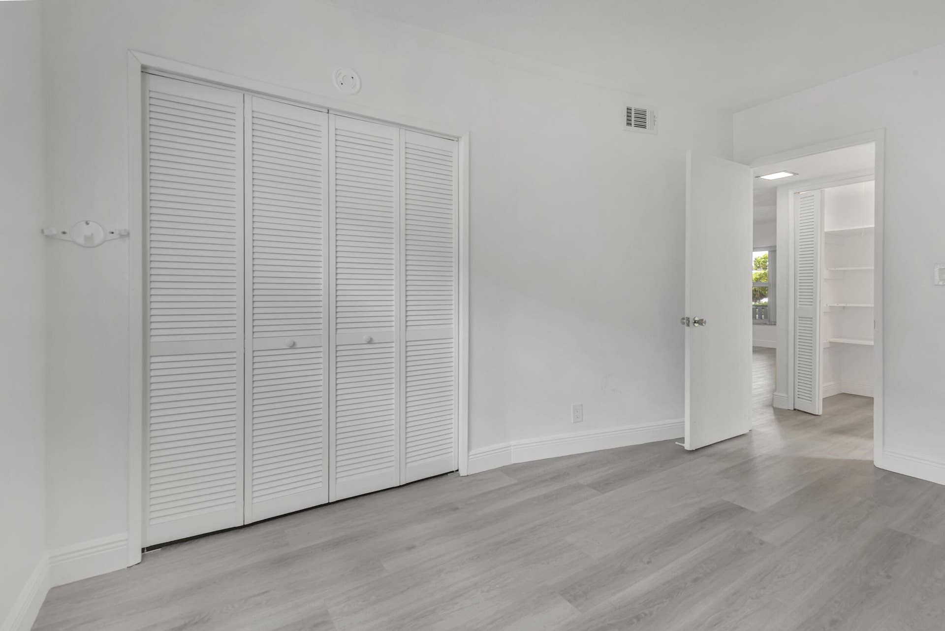 651 PINE Drive, #204, Pompano Beach, FL 33060 20_3j6a9635