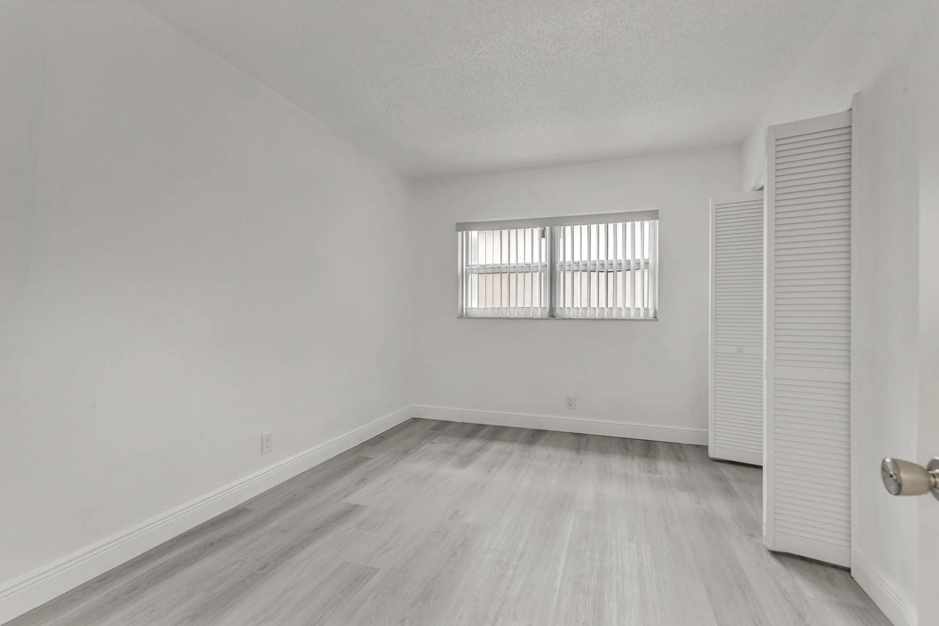 651 PINE Drive, #204, Pompano Beach, FL 33060 18_3j6a9629
