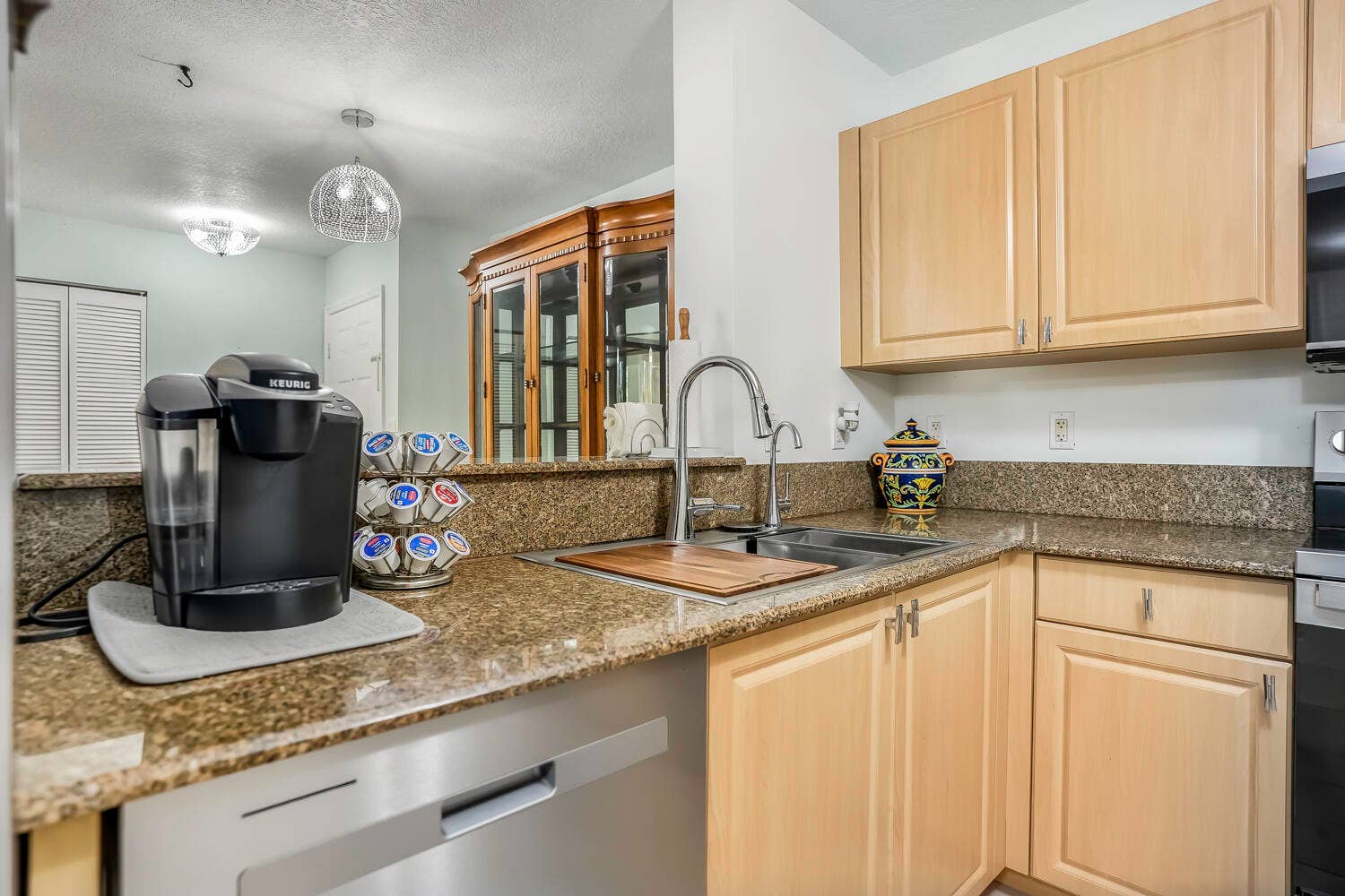 609 E SHERIDAN Street, #208, Dania Beach, FL 33004 DSC02426