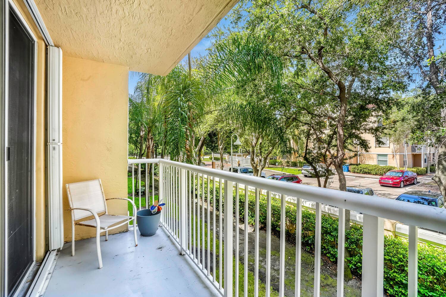 609 E SHERIDAN Street, #208, Dania Beach, FL 33004 DSC02483