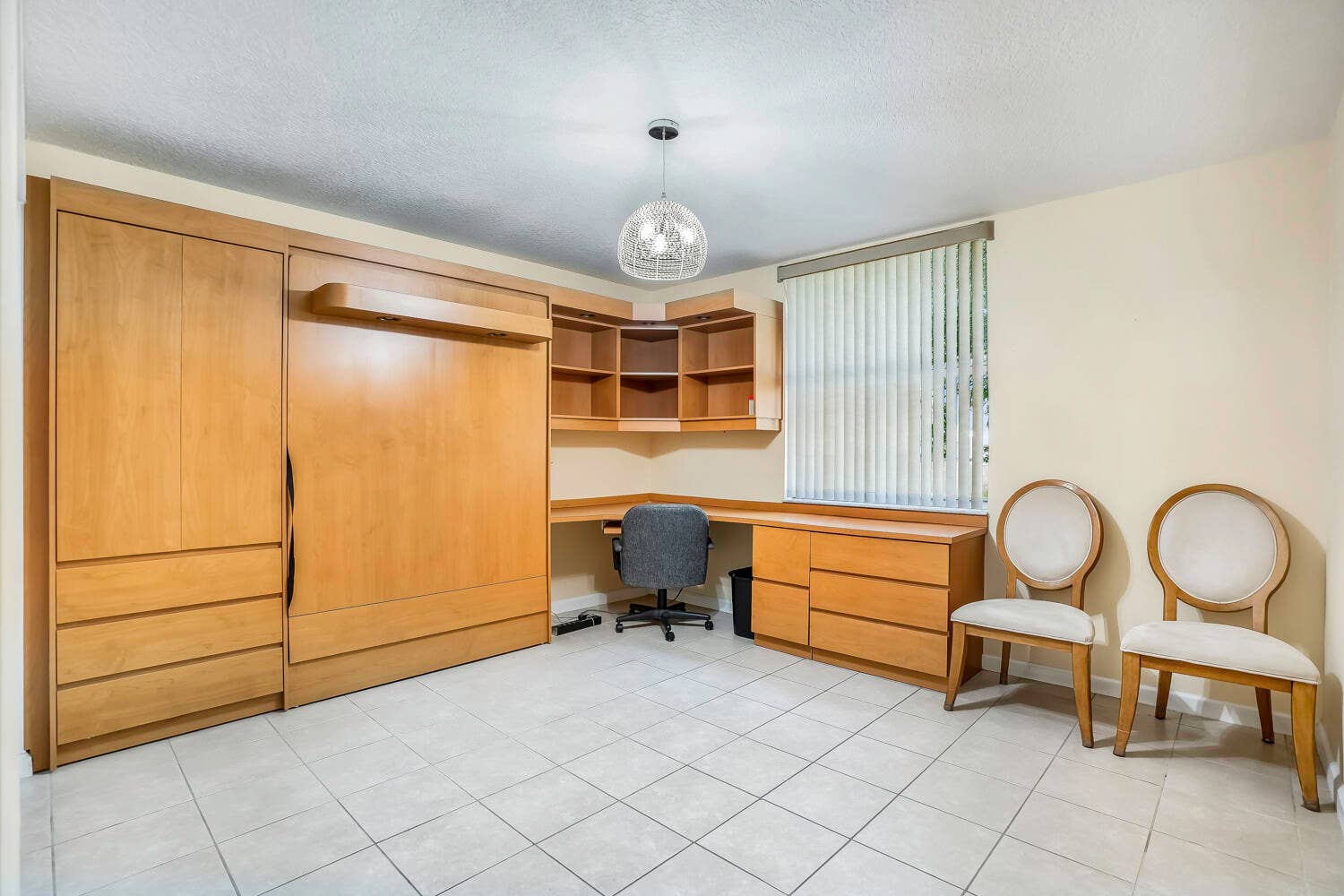 609 E SHERIDAN Street, #208, Dania Beach, FL 33004 DSC02408