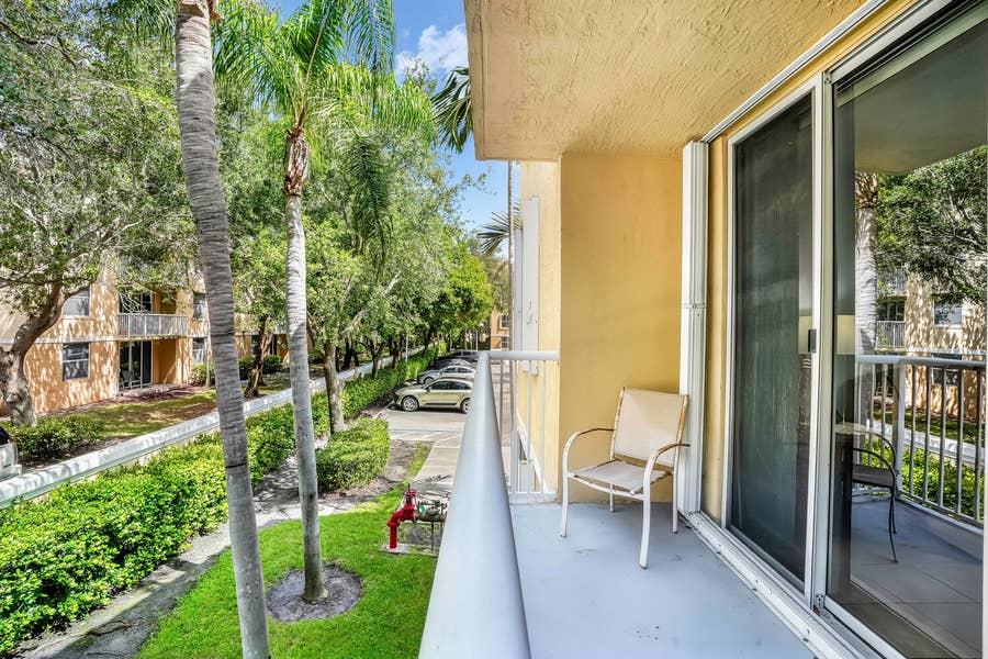 Property photo for 609 E SHERIDAN Street, #208, Dania Beach, FL