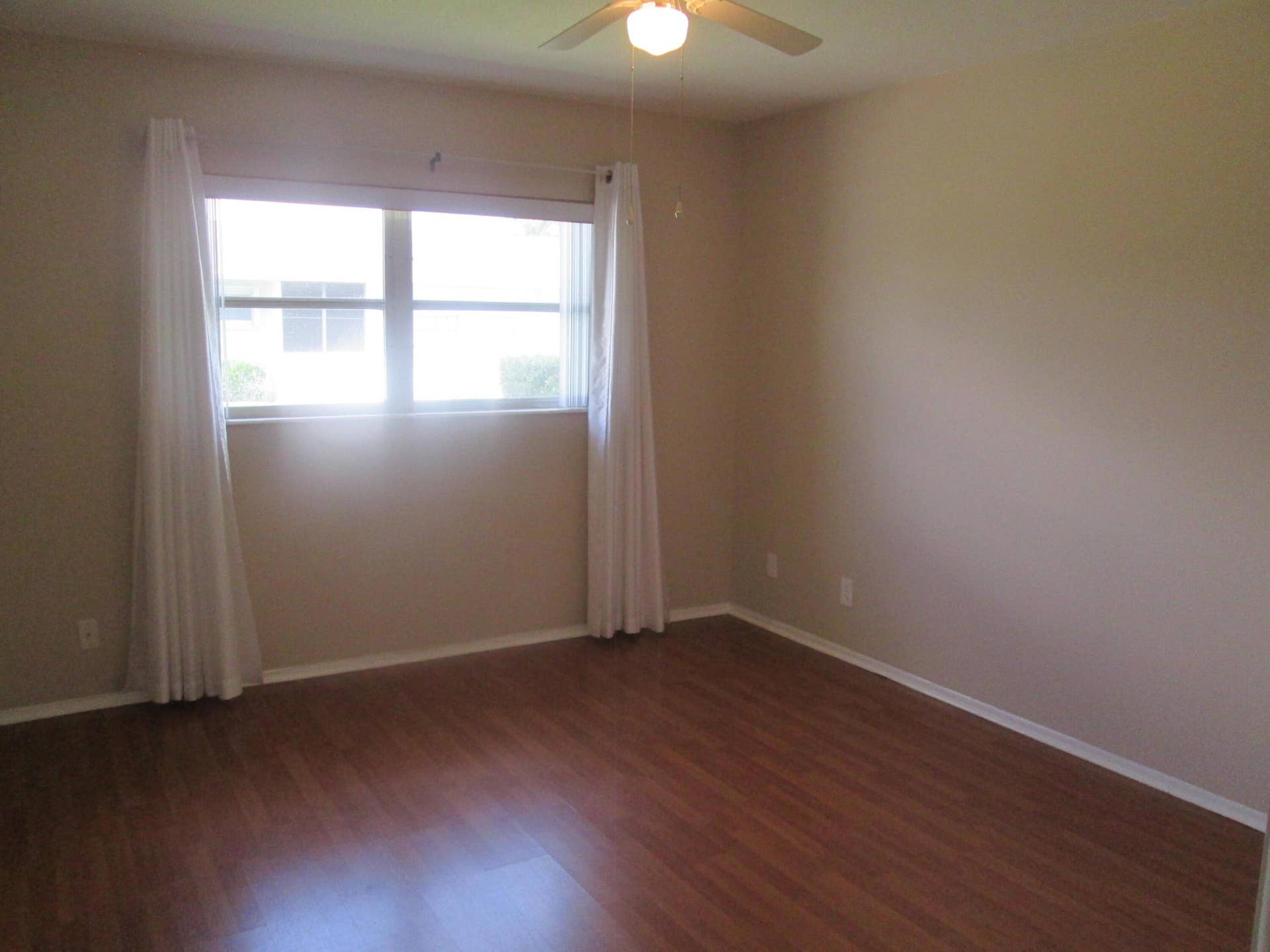 2611 W BARKLEY Drive W, #E, West Palm Beach, FL 33415 IMG_4973