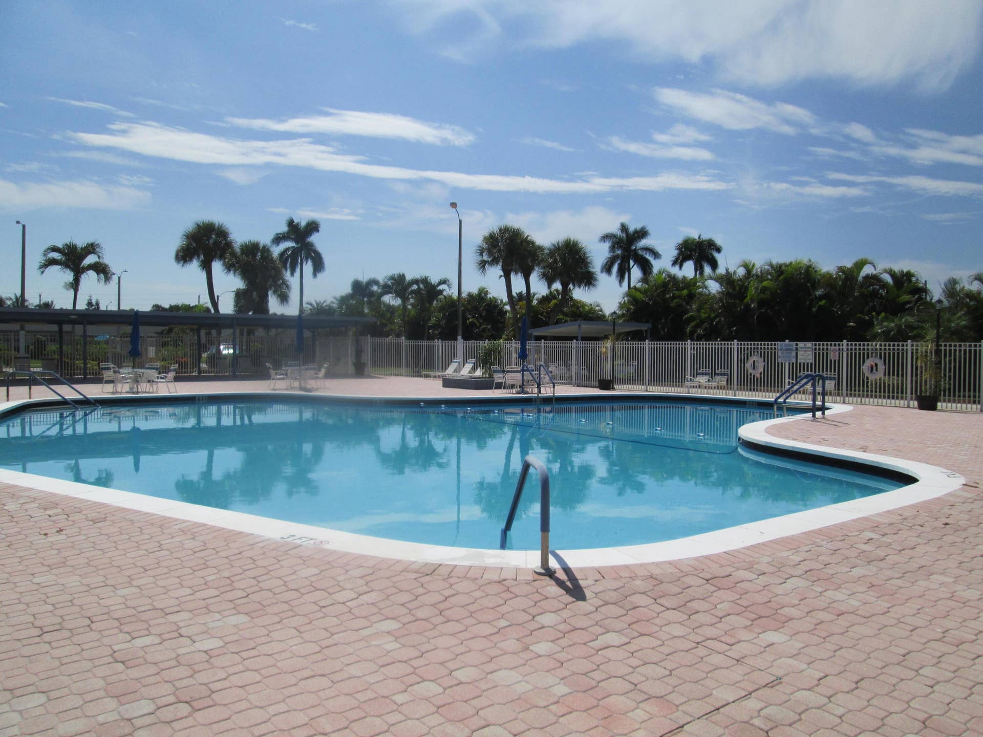 2611 W BARKLEY Drive W, #E, West Palm Beach, FL 33415 IMG_4969