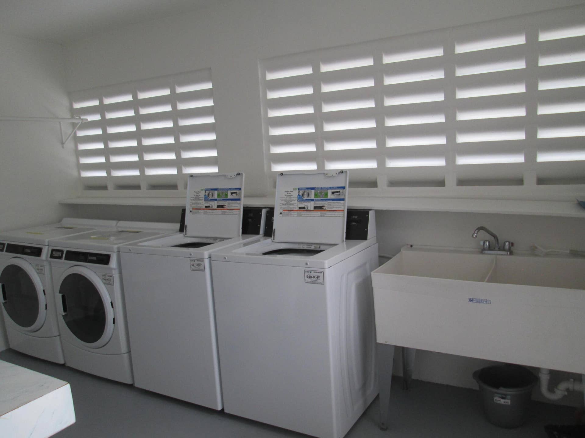 2611 W BARKLEY Drive W, #E, West Palm Beach, FL 33415 IMG_4926