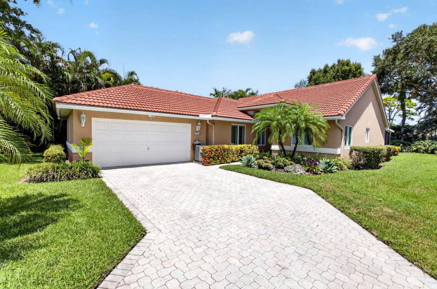 Property photo for 13275 ROYALE SABAL Court, Delray Beach, FL