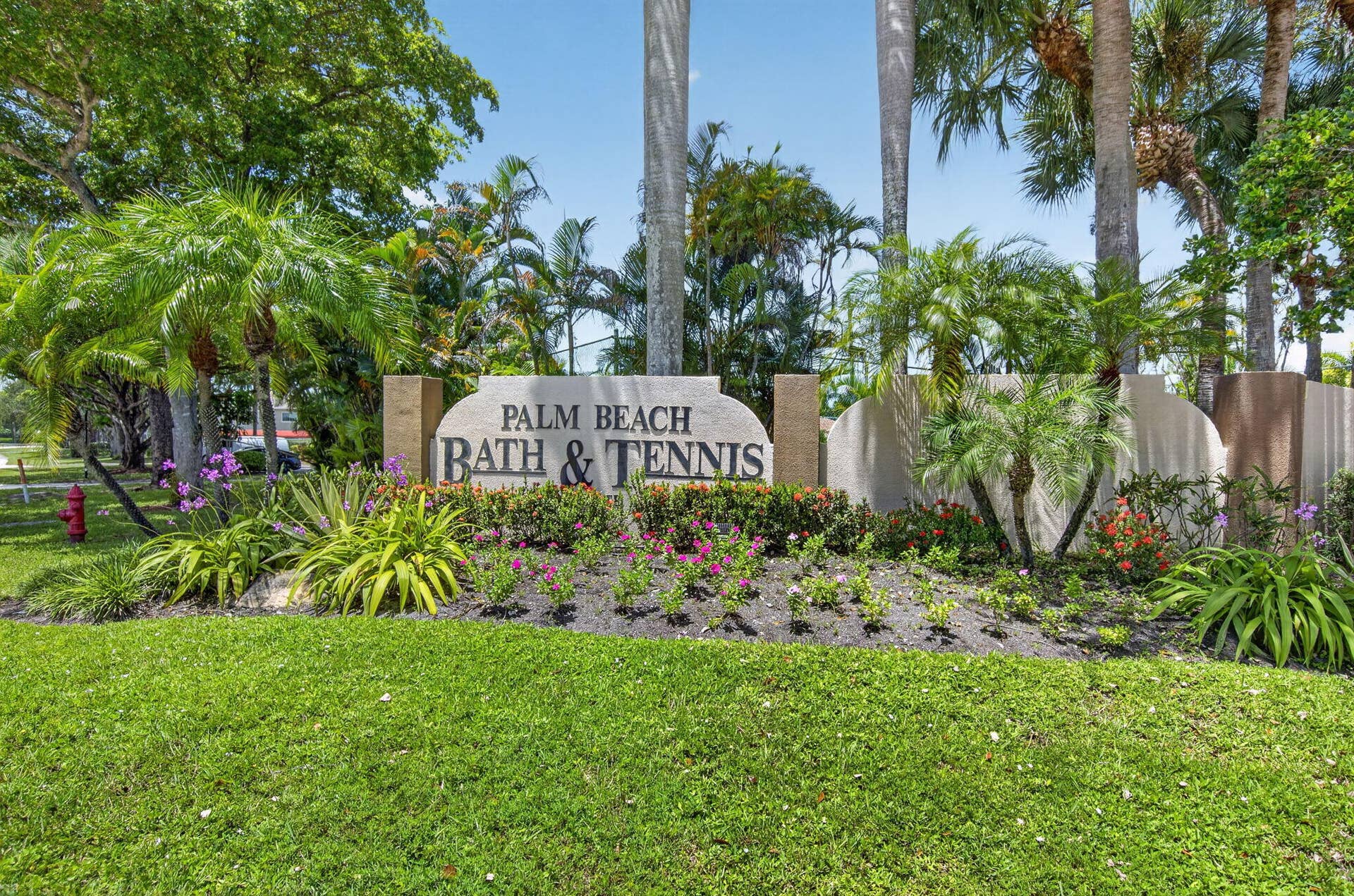 13275 ROYALE SABAL Court, Delray Beach, FL 33484 Community Entrance
