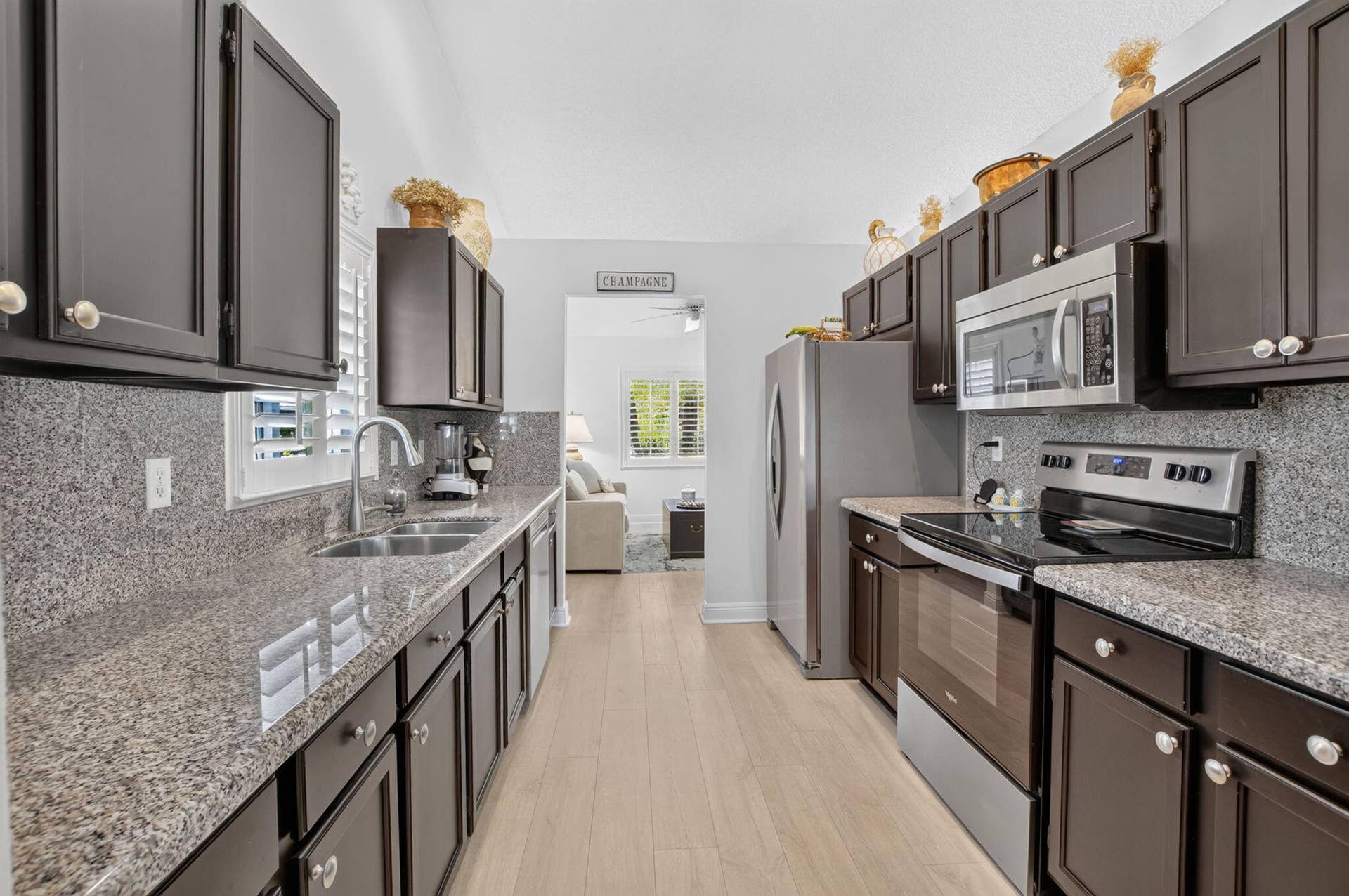 13275 ROYALE SABAL Court, Delray Beach, FL 33484 Kitchen