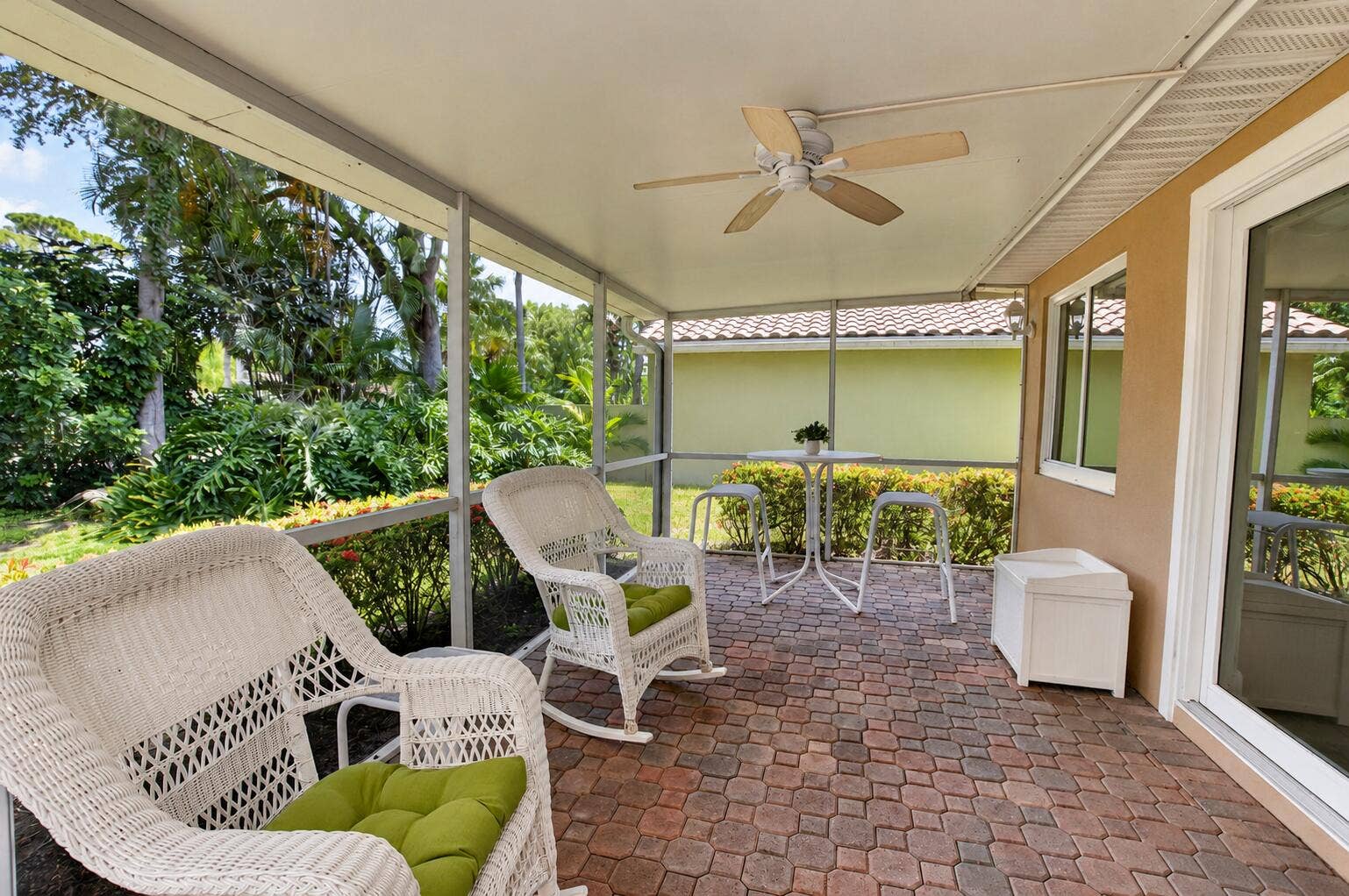 13275 ROYALE SABAL Court, Delray Beach, FL 33484 Patio