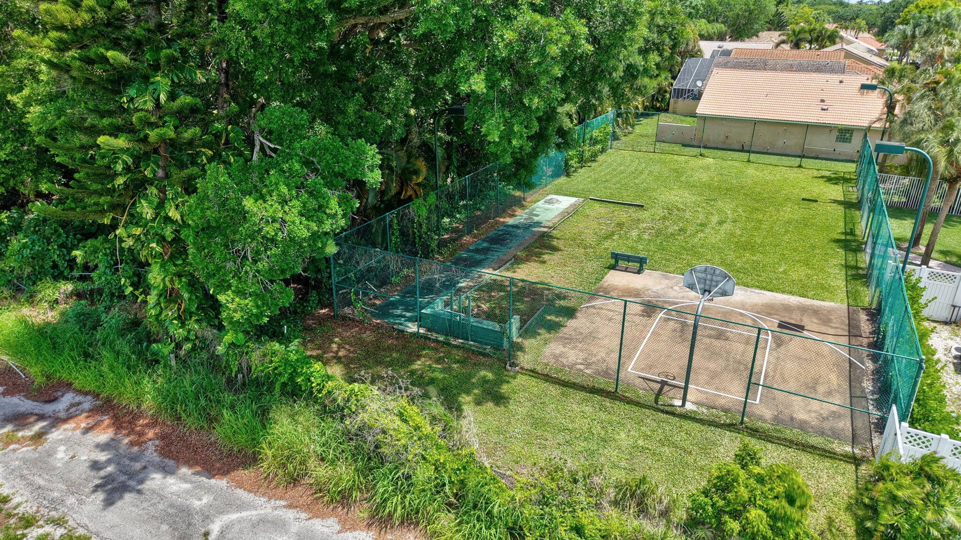 13275 ROYALE SABAL Court, Delray Beach, FL 33484 Basketball and field