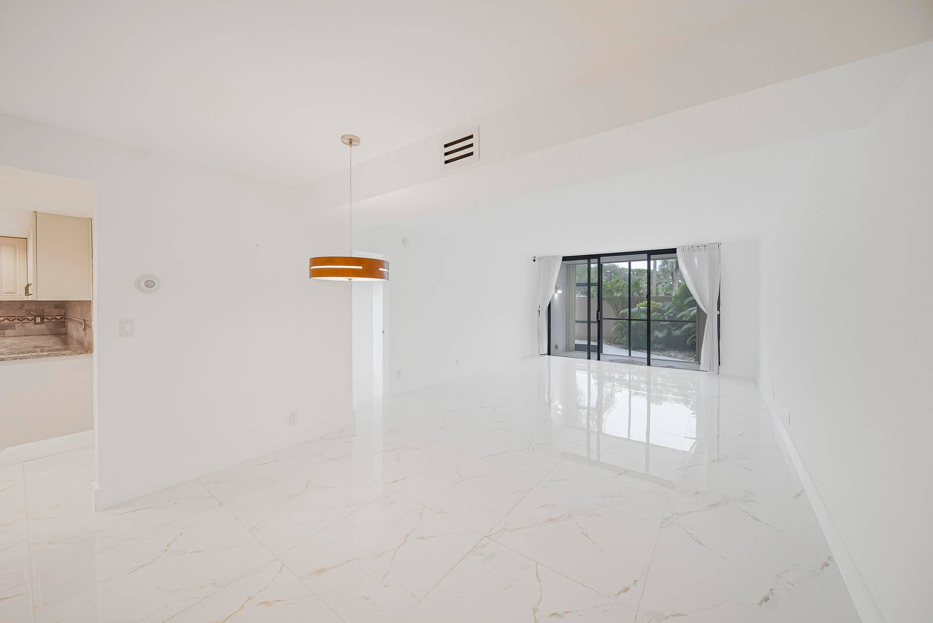 Dining/Living