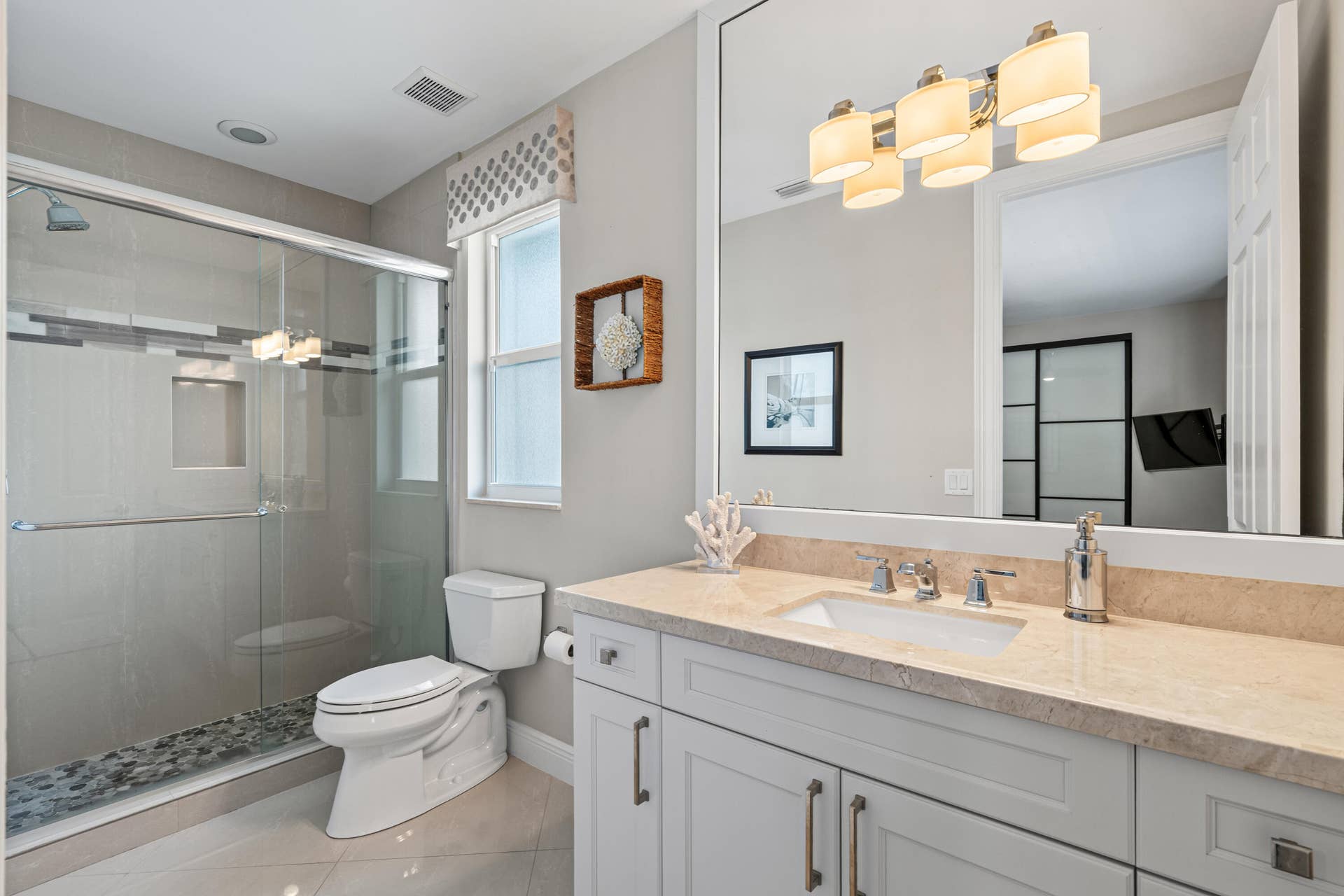 BATHROOM_3