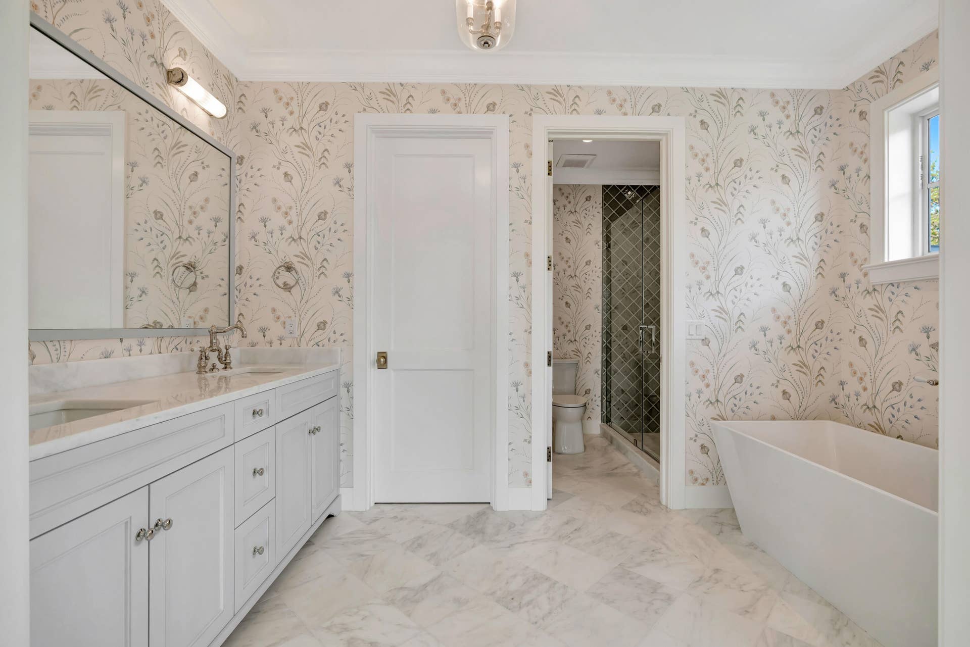 185 Birkdale Lane, Jupiter, Jupiter, FL 33458 Solid Wood Cabinetry