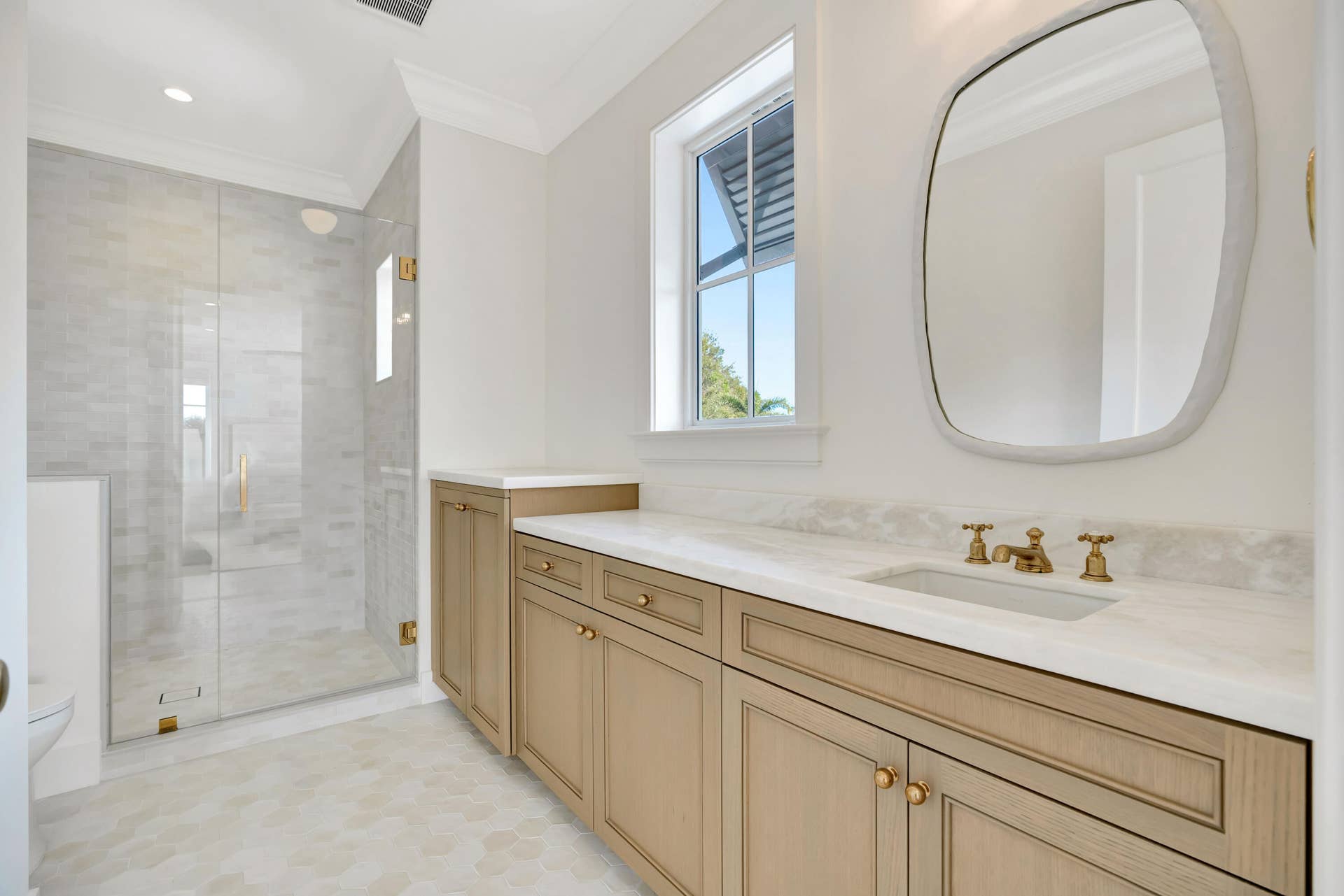 185 Birkdale Lane, Jupiter, Jupiter, FL 33458 Solid Wood Cabinetry