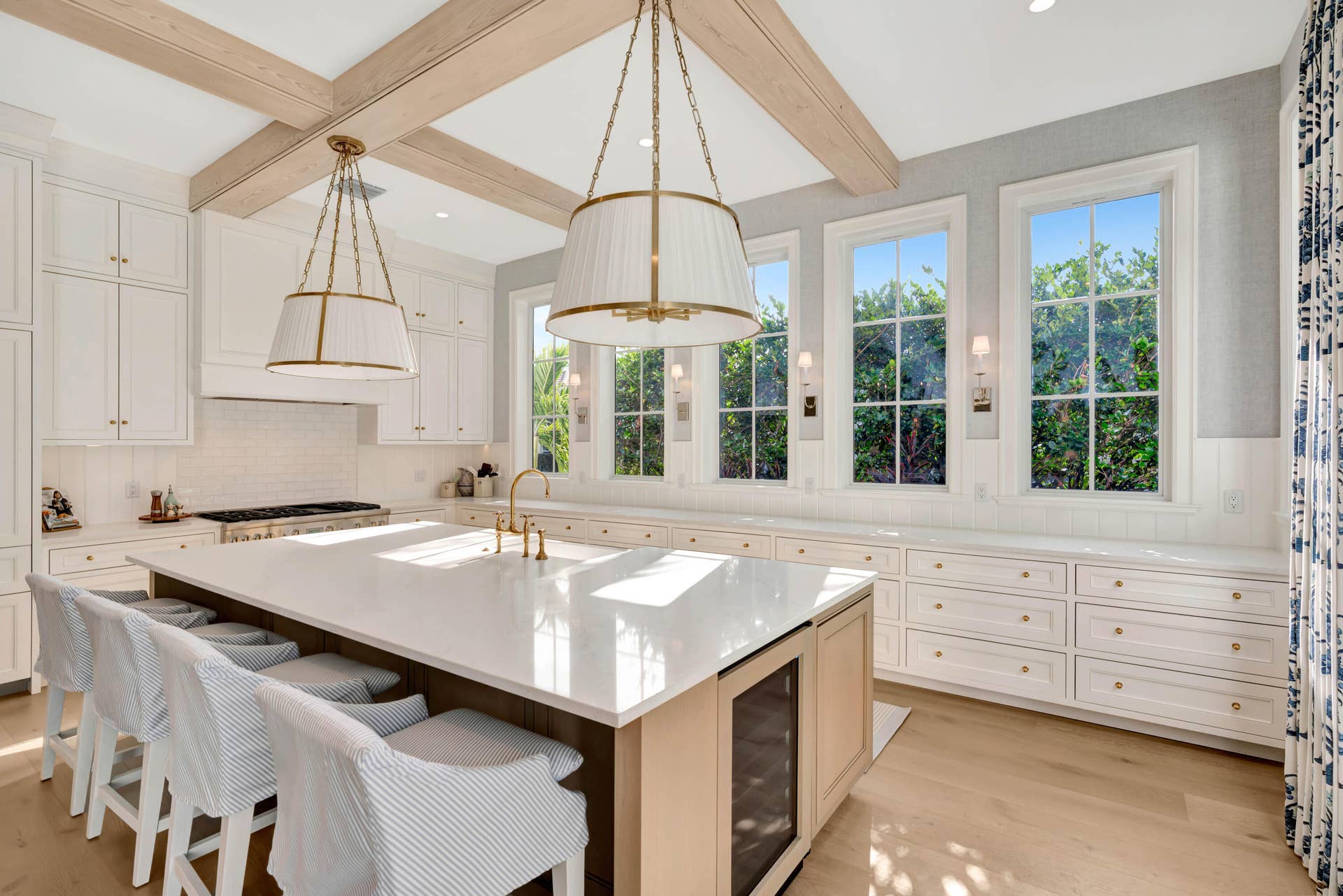 185 Birkdale Lane, Jupiter, Jupiter, FL 33458 Solid Wood Cabinetry