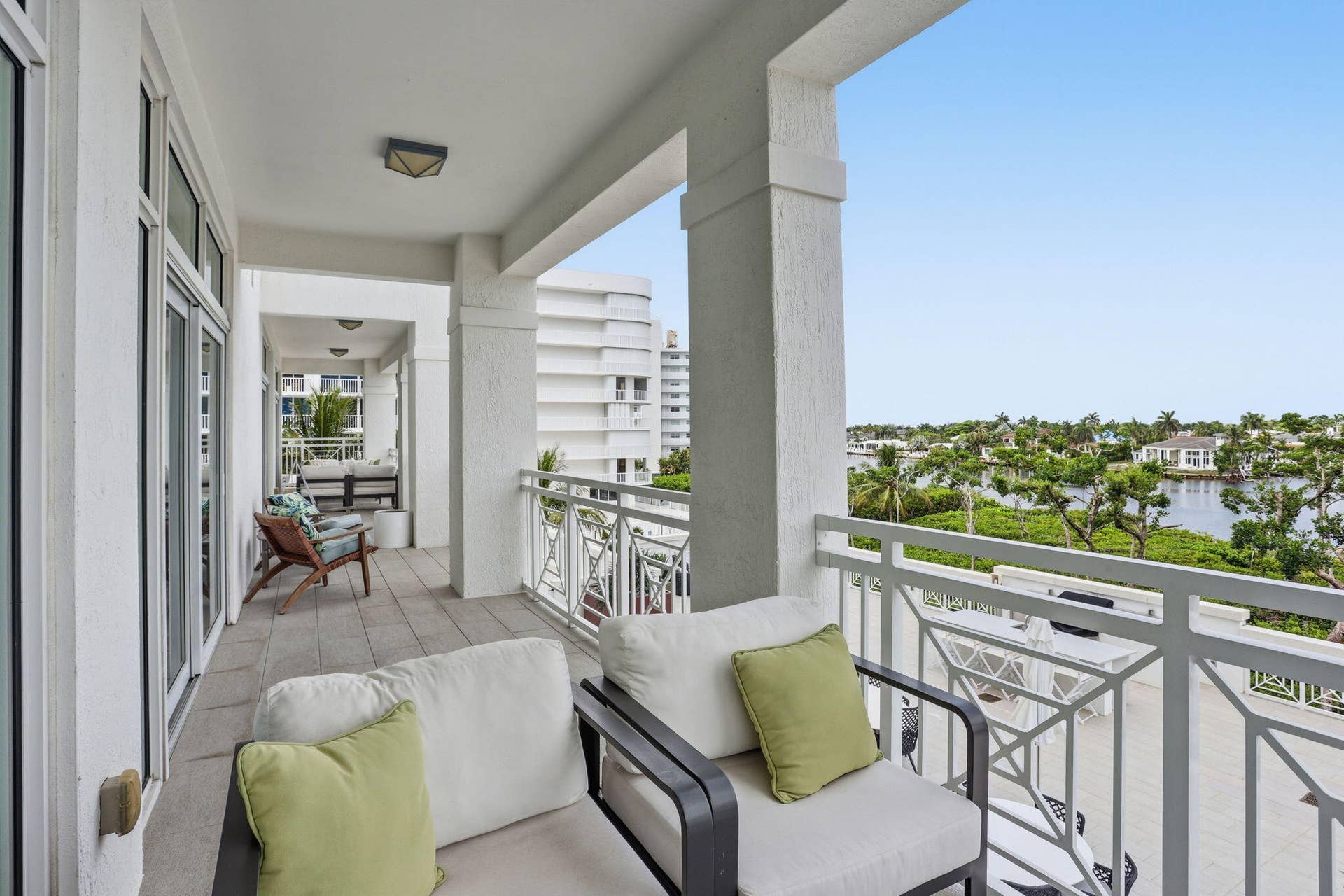 3200 S Ocean Boulevard, #302, Highland Beach, FL 33487 25-web-or-mls-0E2A7730