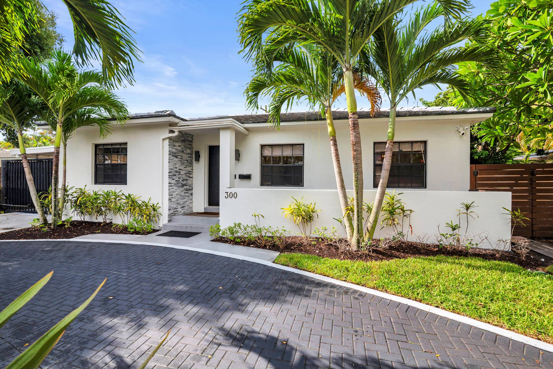 300 35th Street, West Palm Beach, FL 33407 low-4