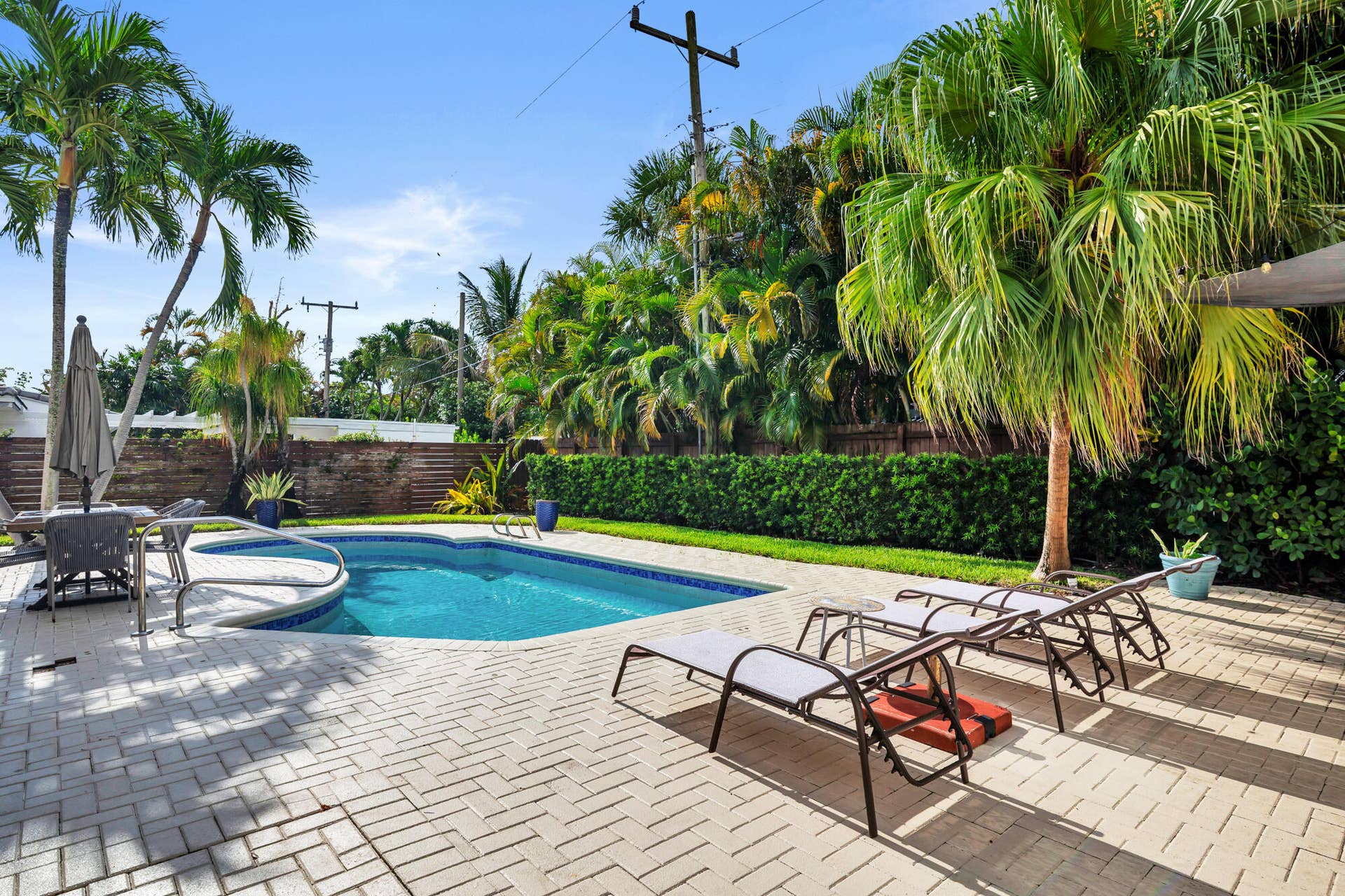 300 35th Street, West Palm Beach, FL 33407 low-21