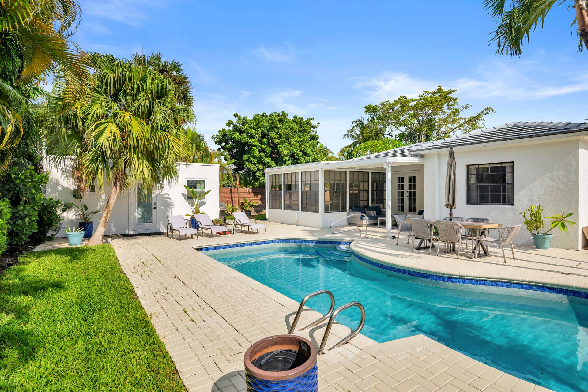 300 35th Street, West Palm Beach, FL 33407 low-24