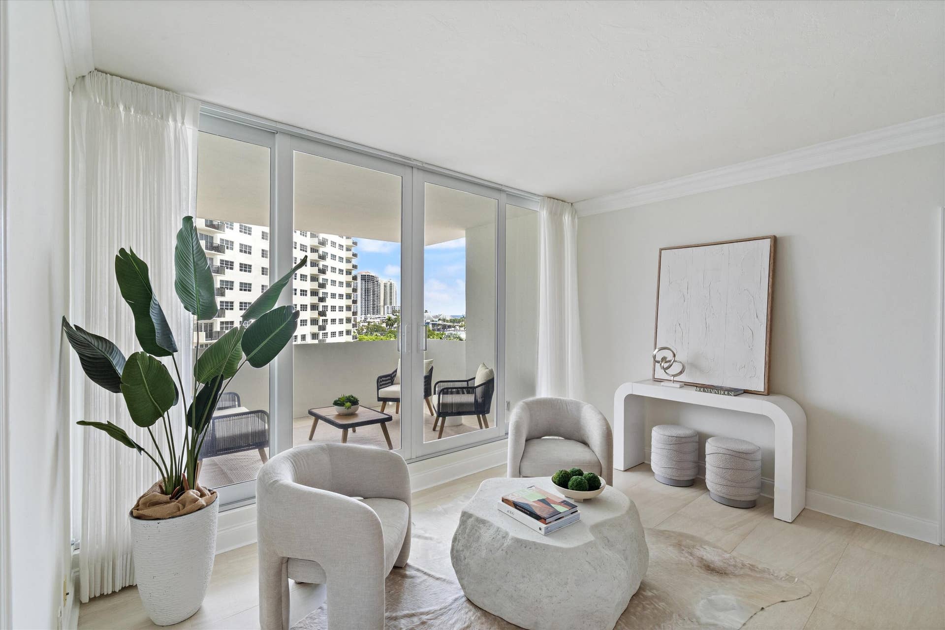 333 SUNSET Drive, #502, Fort Lauderdale, FL 33301 05-333 Sunset Drive Unit 502 Ft. Lauderd
