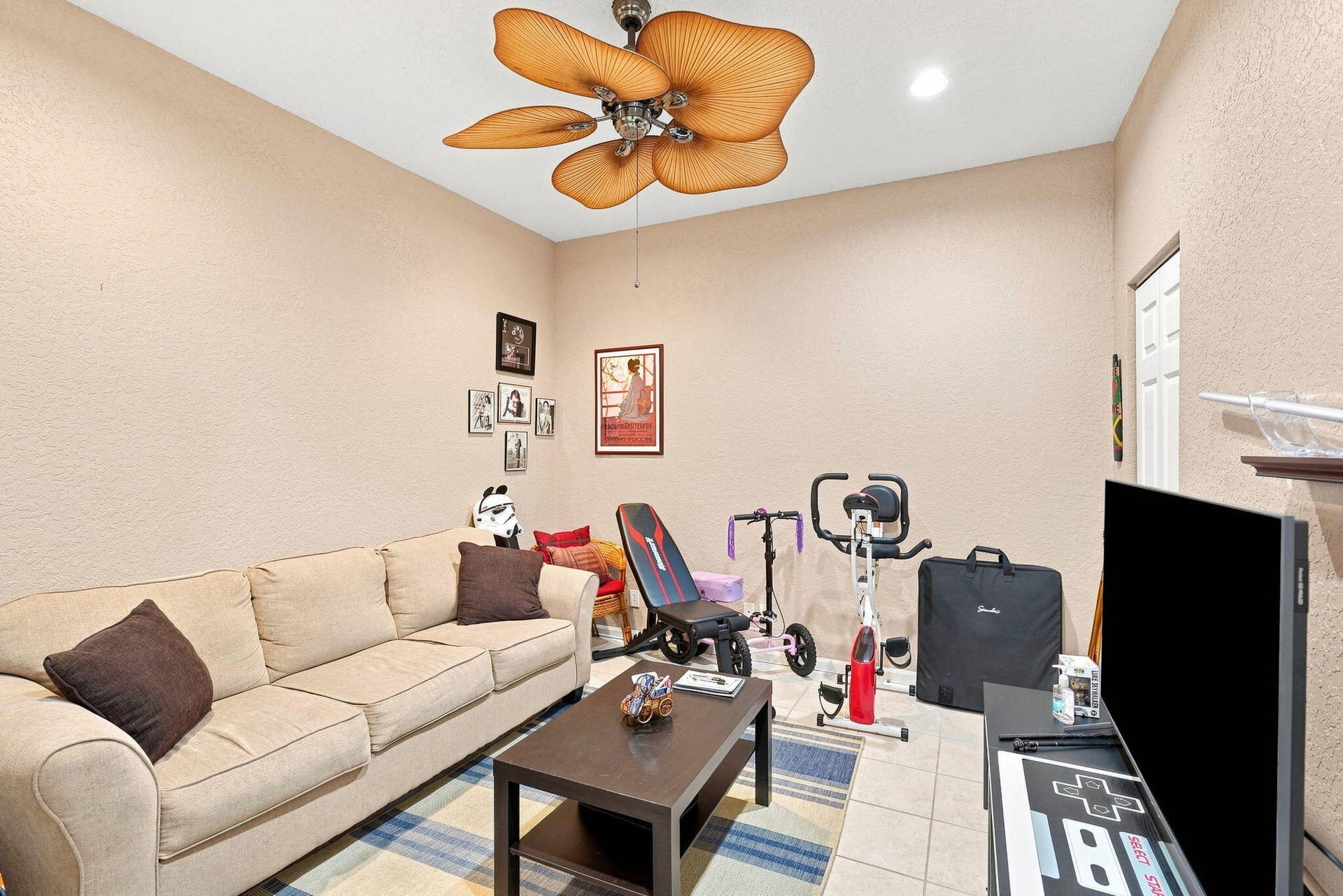 8680 GOLD CAY, West Palm Beach, FL 33411 22-web-or-mls-DSC05047_with_tv