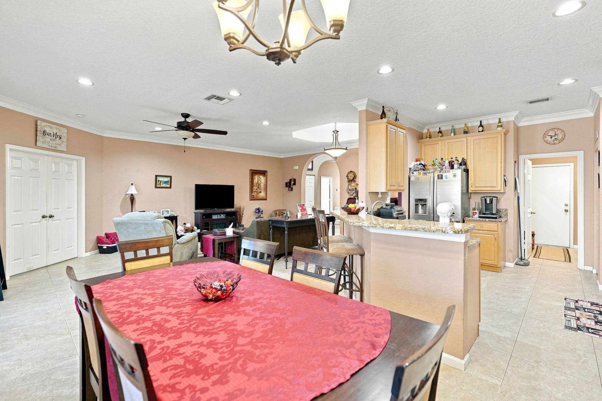 8680 GOLD CAY, West Palm Beach, FL 33411 16-web-or-mls-DSC05017_with_tv