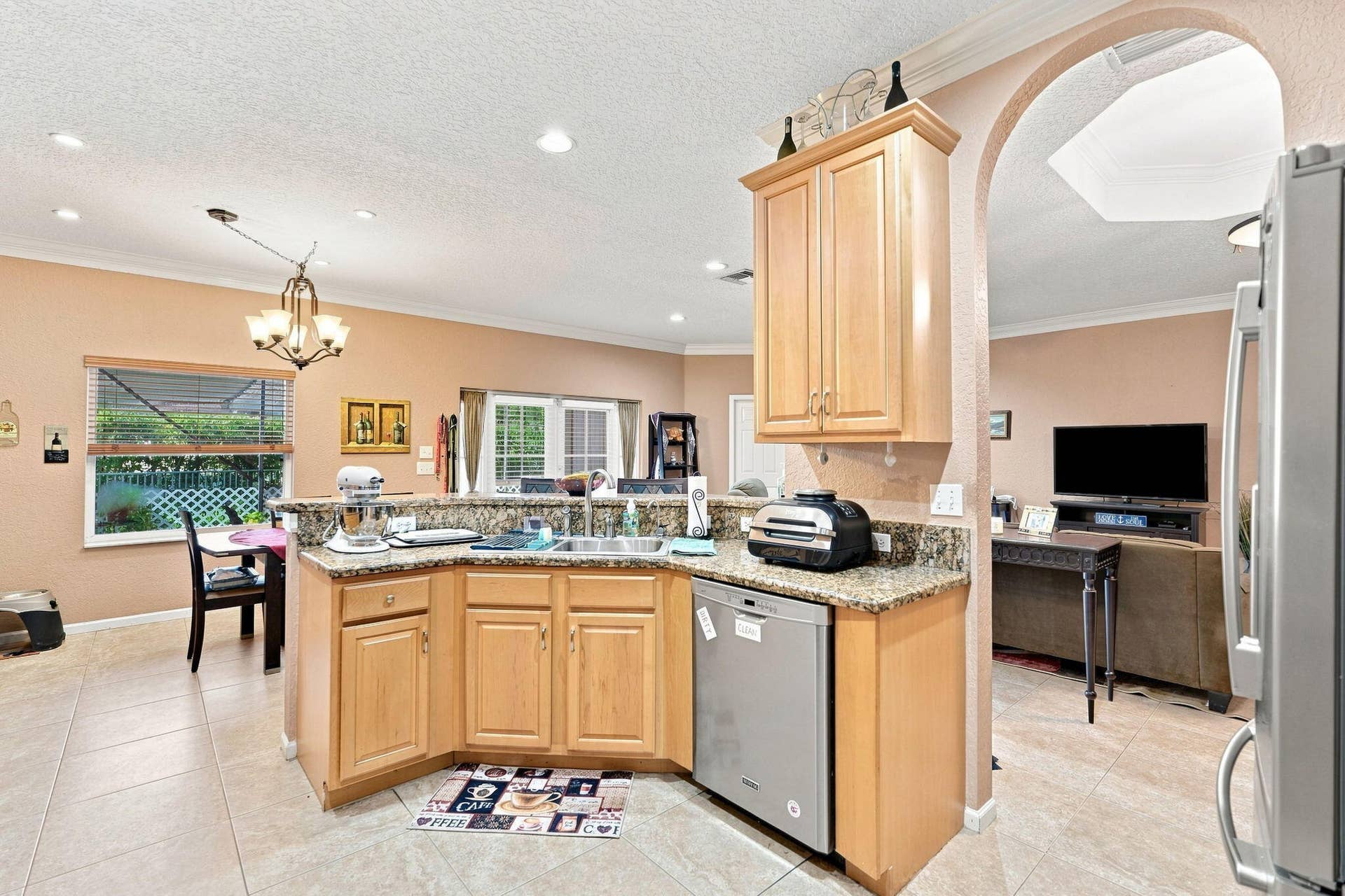 8680 GOLD CAY, West Palm Beach, FL 33411 19-web-or-mls-DSC05032_with_tv