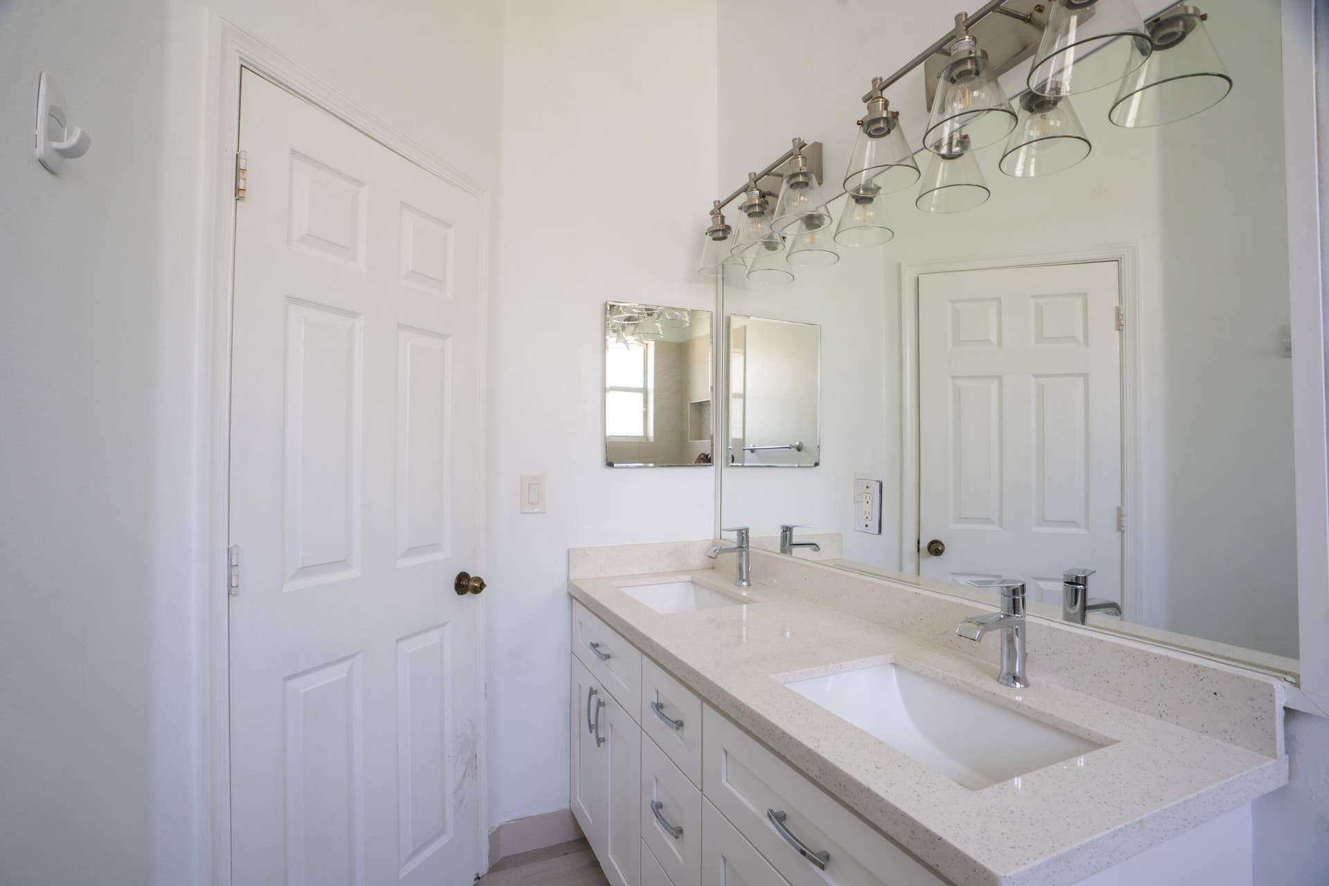 1002 Lavender Circle, Weston, FL 33327 _C010044