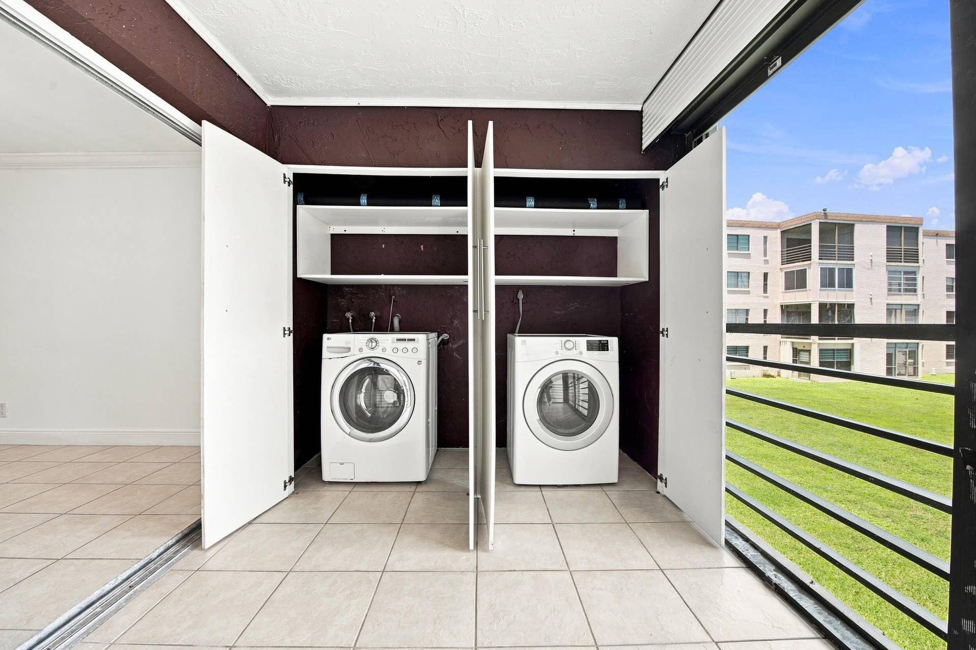 Washer & Dryer in Units patio