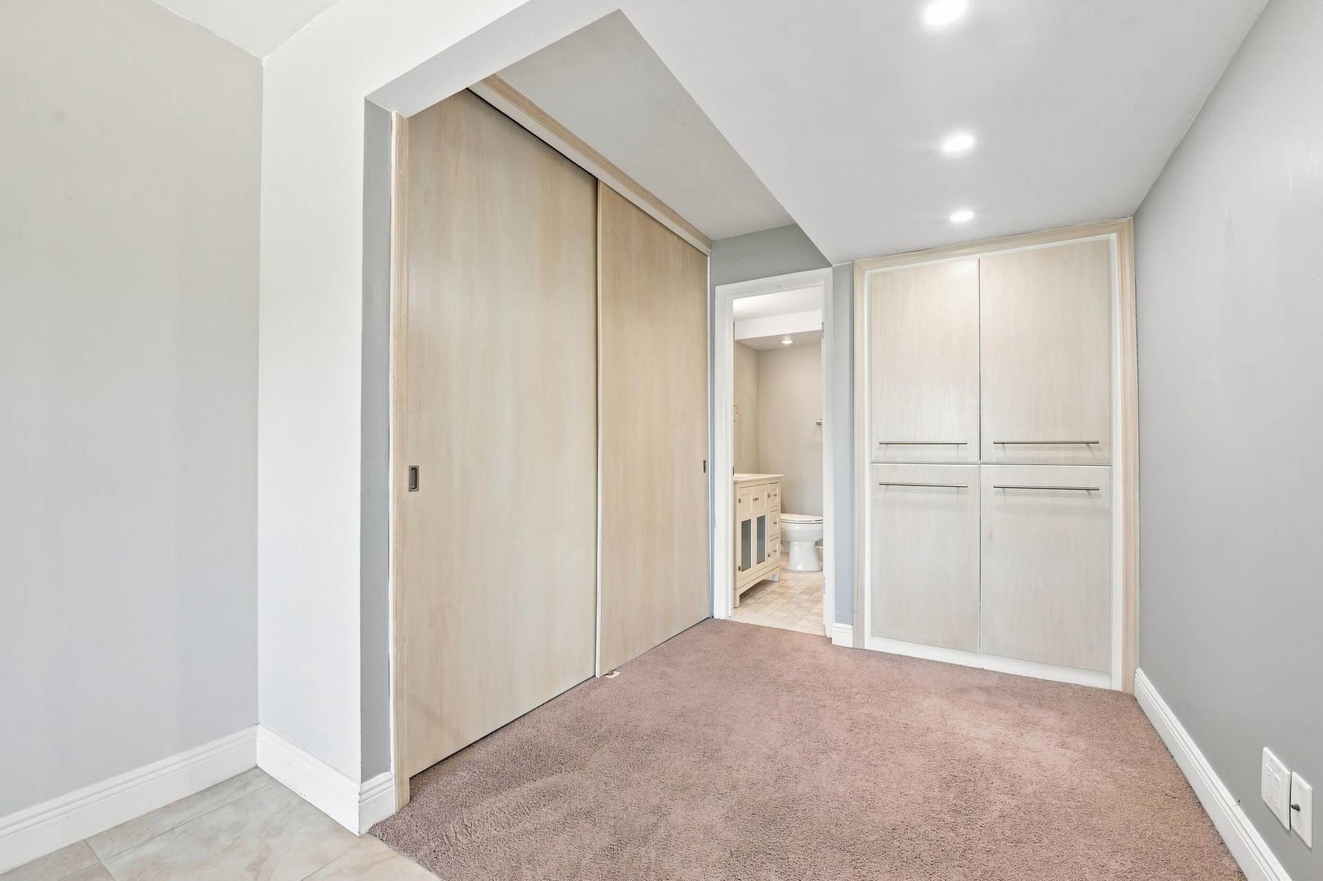 Dress area-original