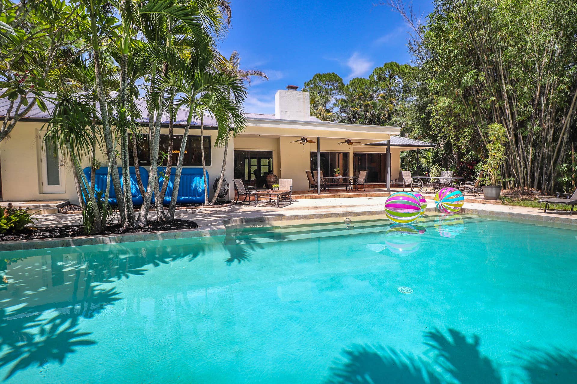 8166 150th Court N, Palm Beach Gardens, FL 33418 43-Pool