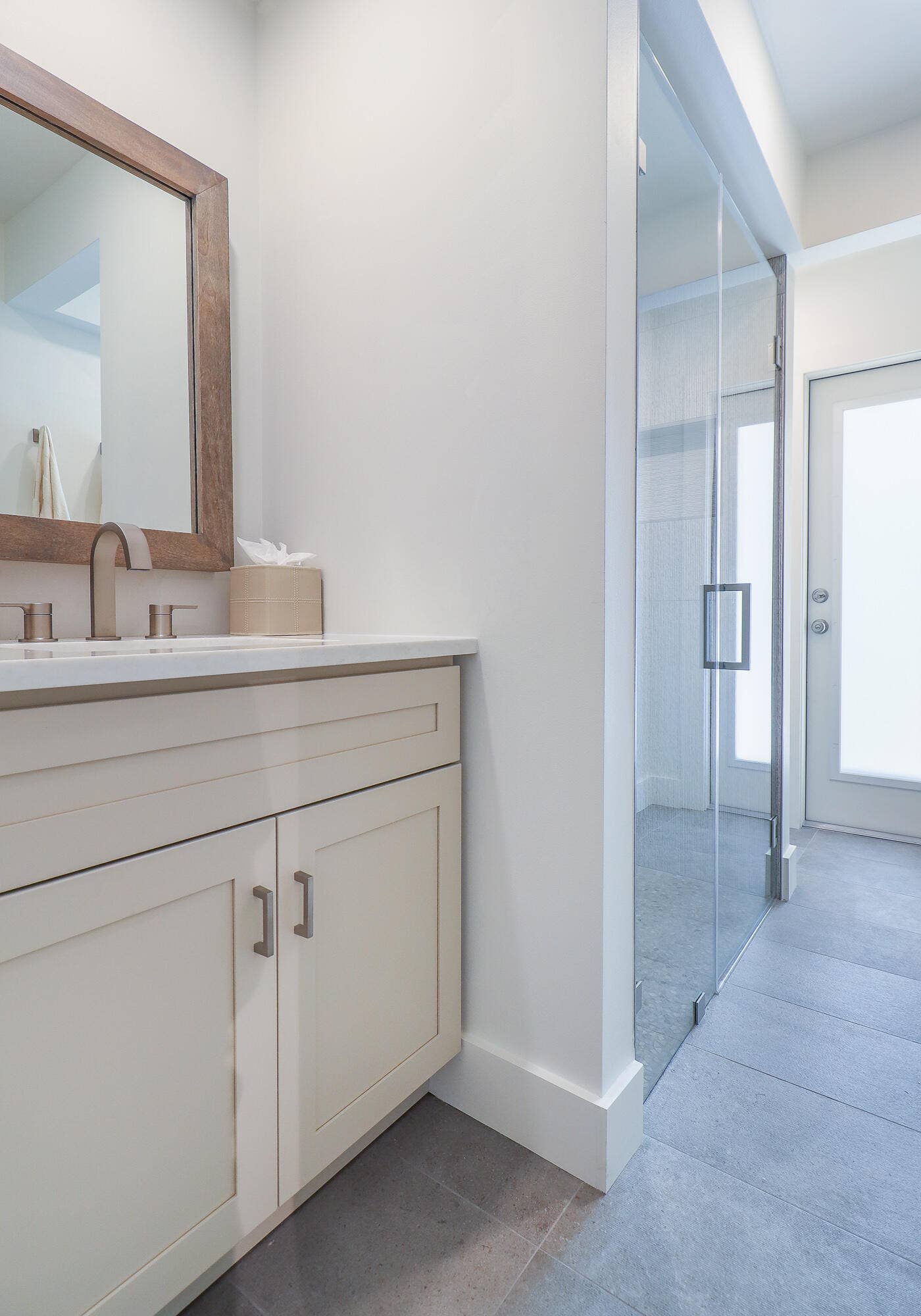 8166 150th Court N, Palm Beach Gardens, FL 33418 34-Cabana Bathroom