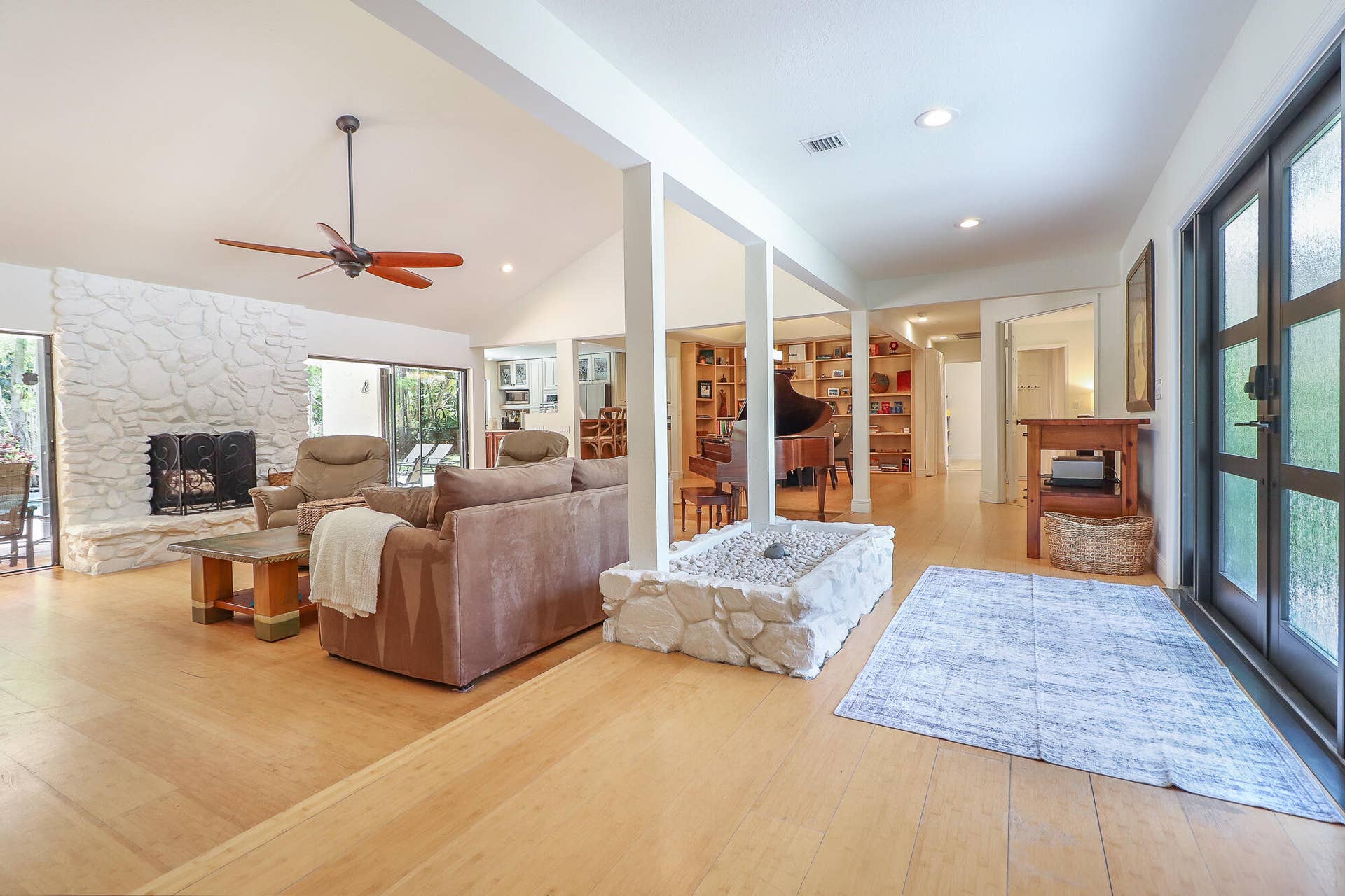 8166 150th Court N, Palm Beach Gardens, FL 33418 08-Living Room