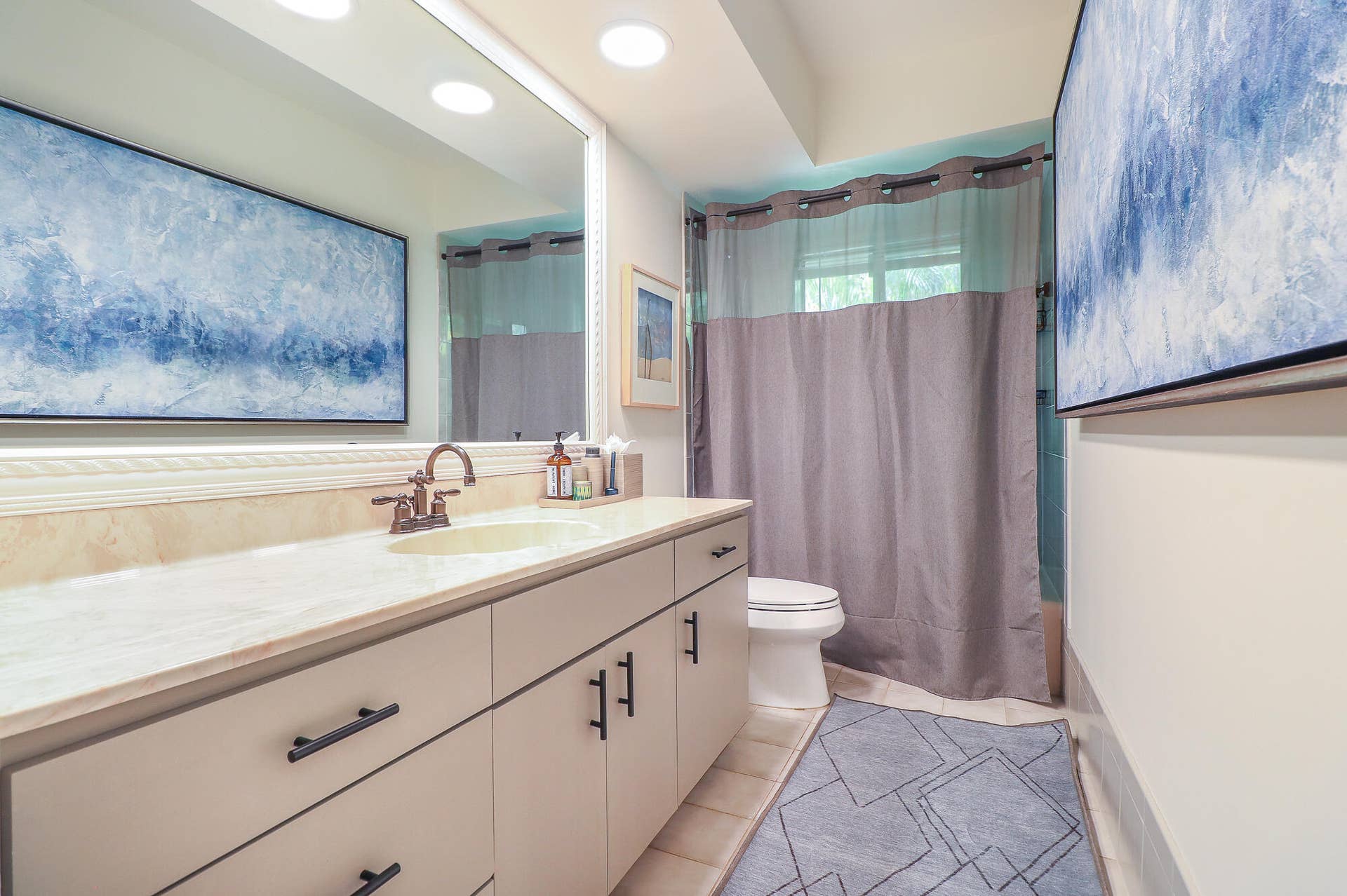 8166 150th Court N, Palm Beach Gardens, FL 33418 31-Bathroom 2