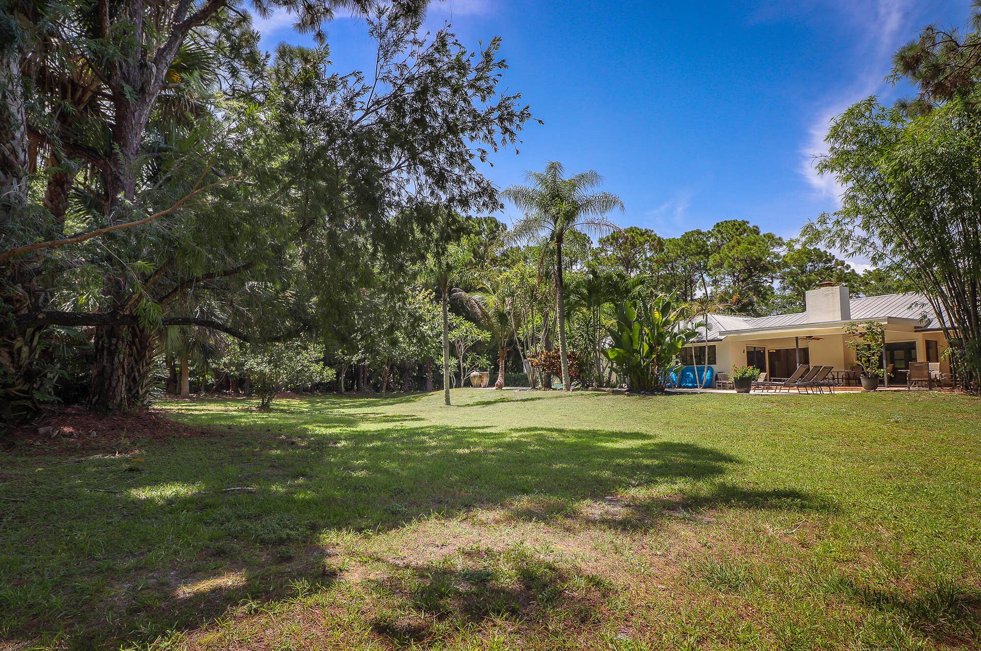 8166 150th Court N, Palm Beach Gardens, FL 33418 52-Back yard