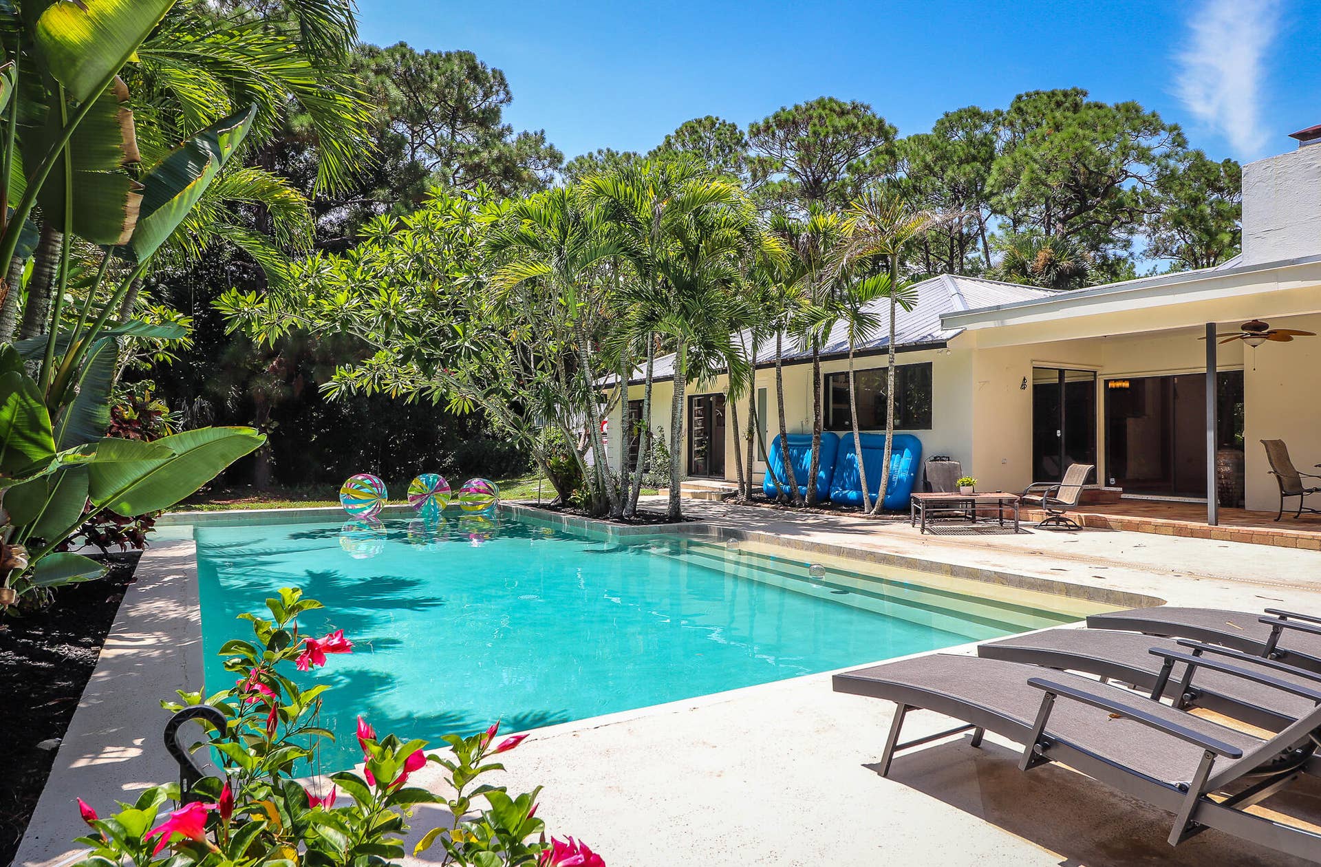 8166 150th Court N, Palm Beach Gardens, FL 33418 44-Pool