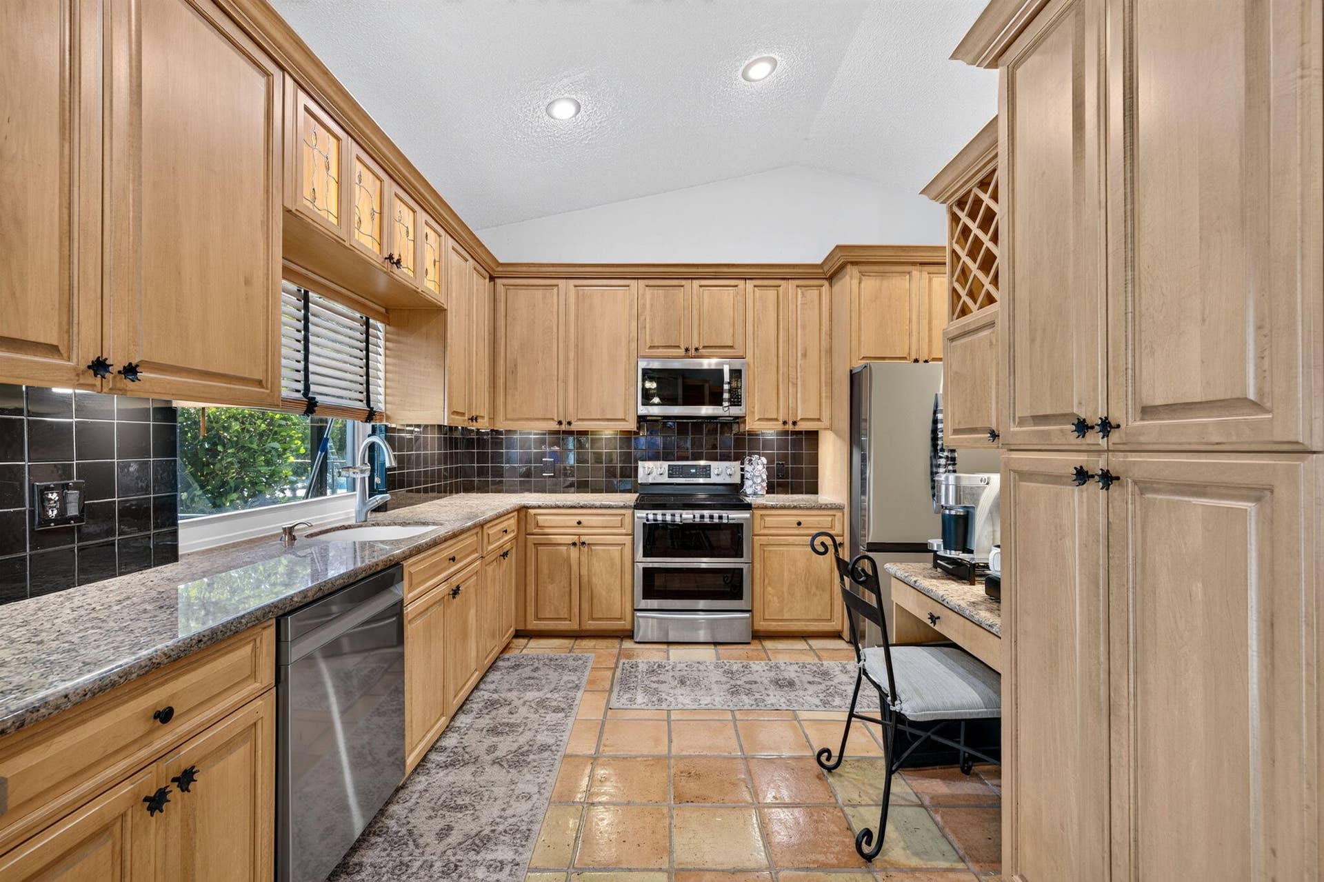 5417 NW 83rd Way, Coral Springs, FL 33067 15-web-or-mls-DSC_6007
