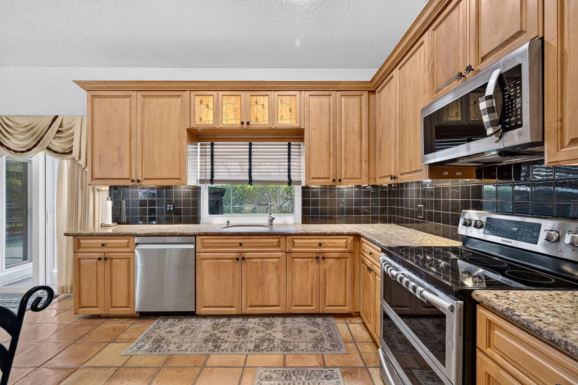 5417 NW 83rd Way, Coral Springs, FL 33067 17-web-or-mls-DSC_6024