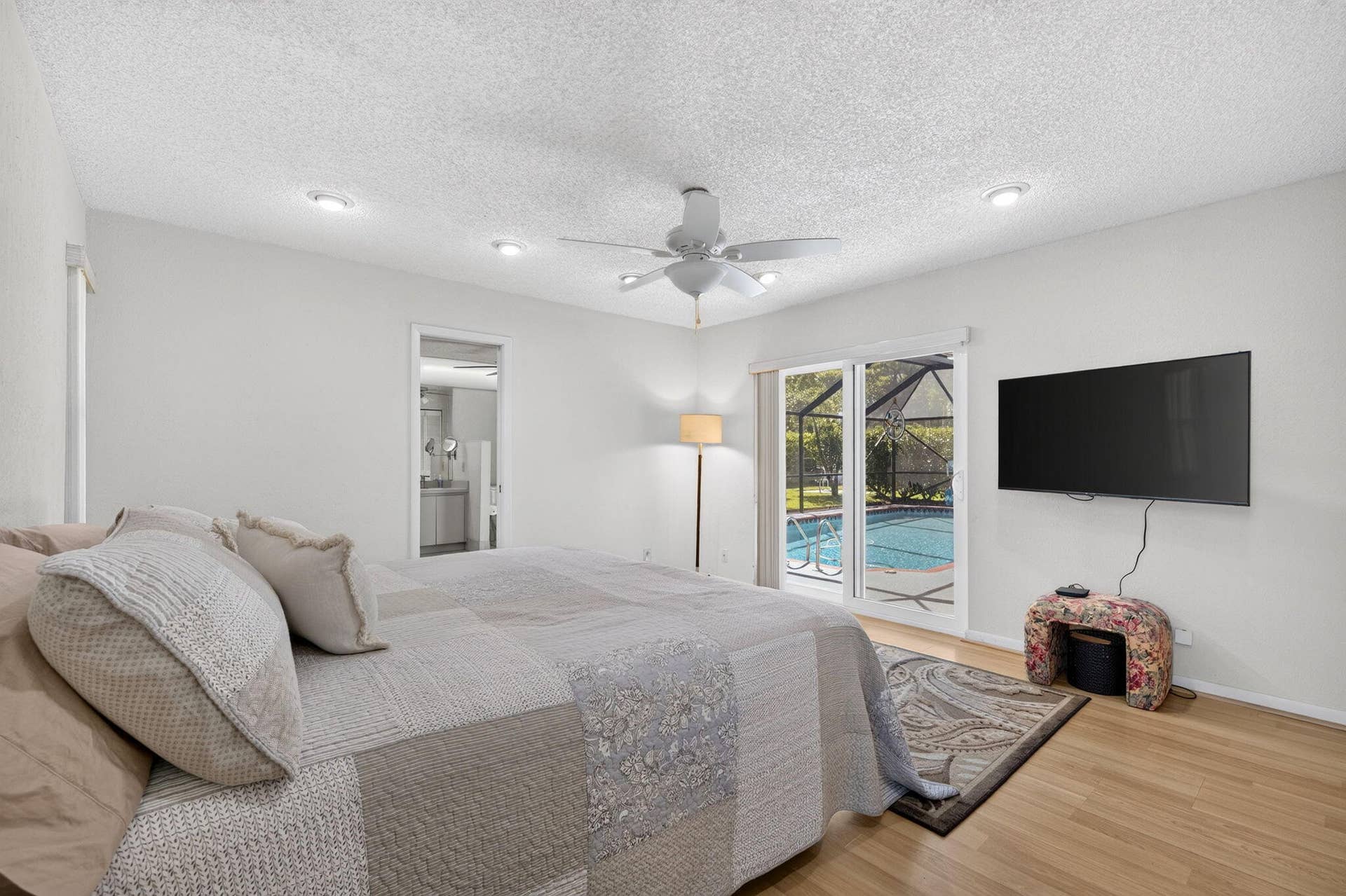 5417 NW 83rd Way, Coral Springs, FL 33067 24-web-or-mls-DSC_6167