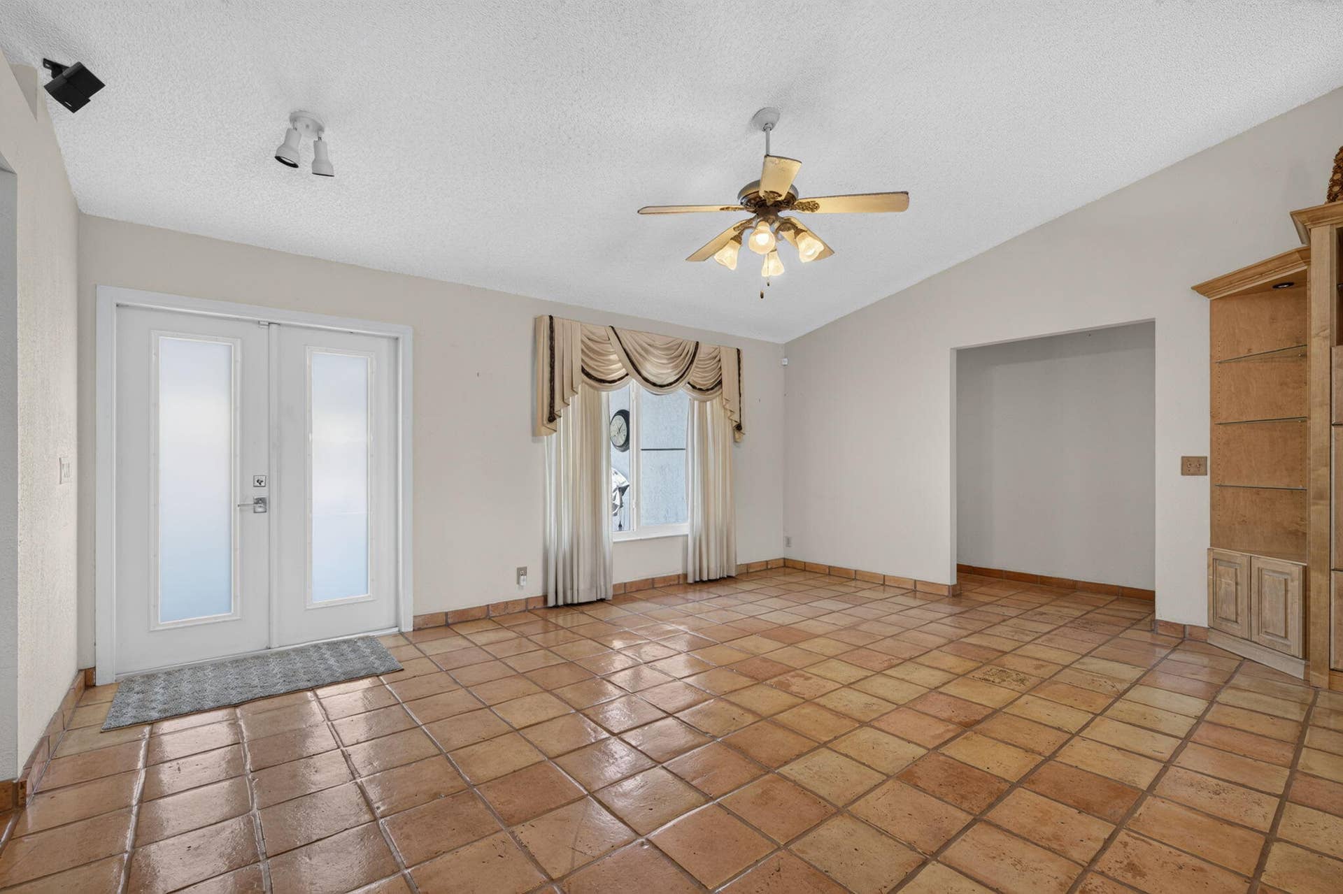 5417 NW 83rd Way, Coral Springs, FL 33067 6-web-or-mls-DSC_6082