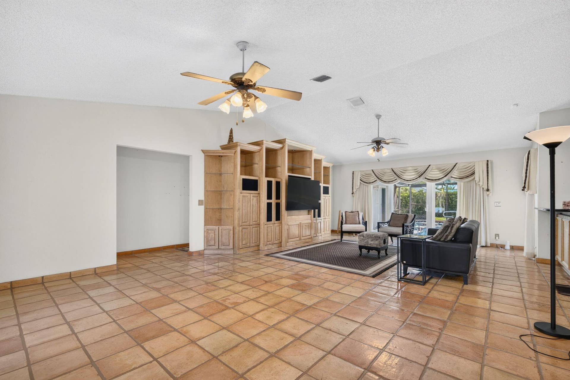 5417 NW 83rd Way, Coral Springs, FL 33067 7-web-or-mls-DSC_6062