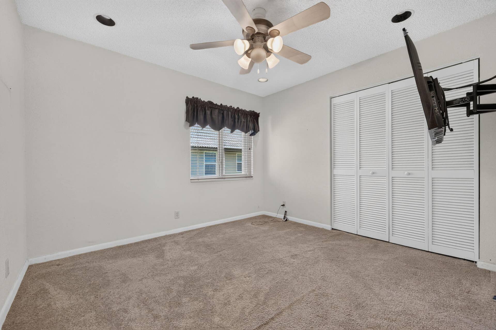 5417 NW 83rd Way, Coral Springs, FL 33067 34-web-or-mls-DSC_6123