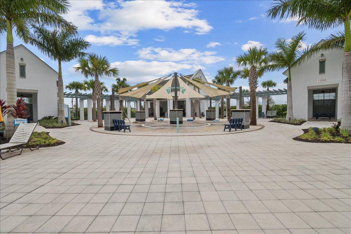 16493 Helix Court, Westlake, FL 33470 37-LUX3913