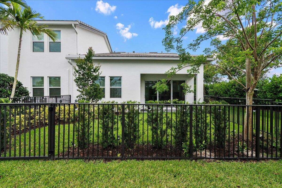 16493 Helix Court, Westlake, FL 33470 27-JLC_5311