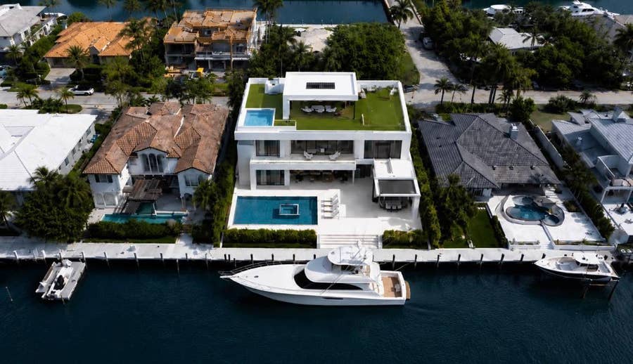 Property photo for 2542 LUCILLE Drive, Fort Lauderdale, FL