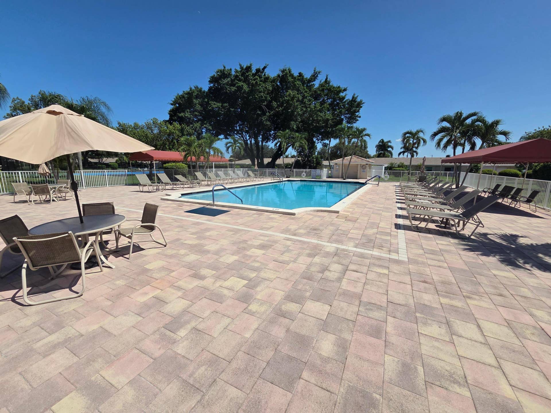 8590 CHEVY CHASE Drive, #130, Boca Raton, FL 33433 253191