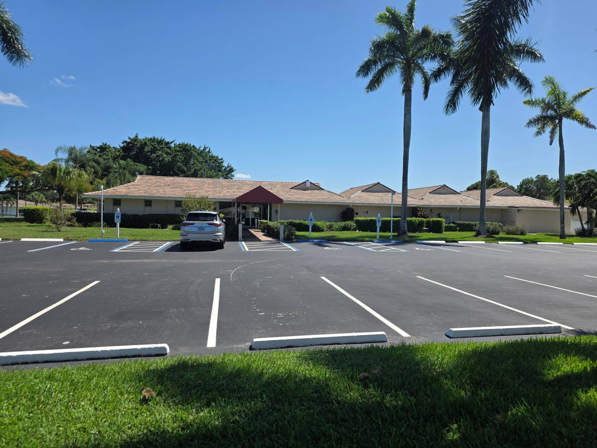 8590 CHEVY CHASE Drive, #130, Boca Raton, FL 33433 253183