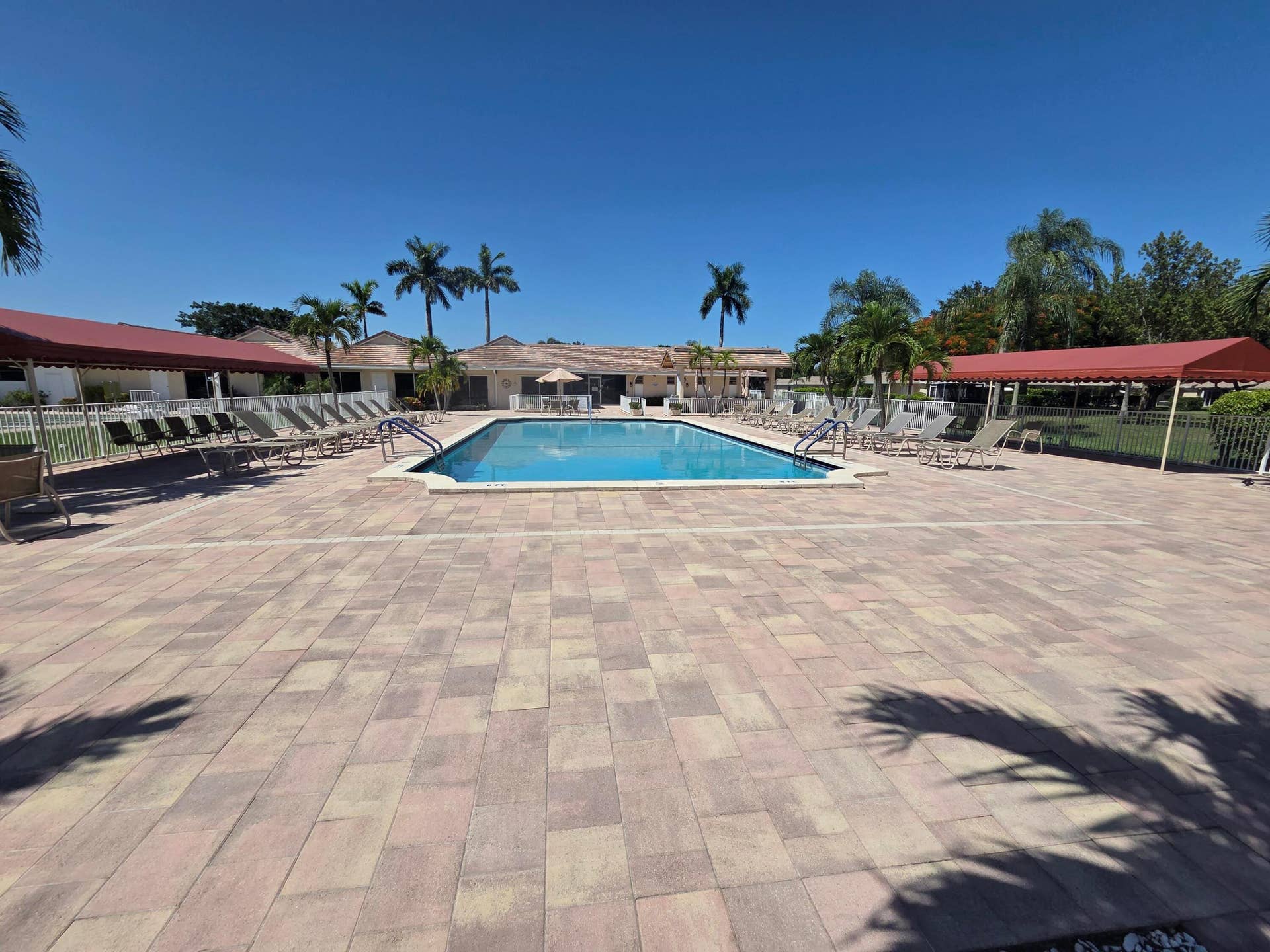 8590 CHEVY CHASE Drive, #130, Boca Raton, FL 33433 253188